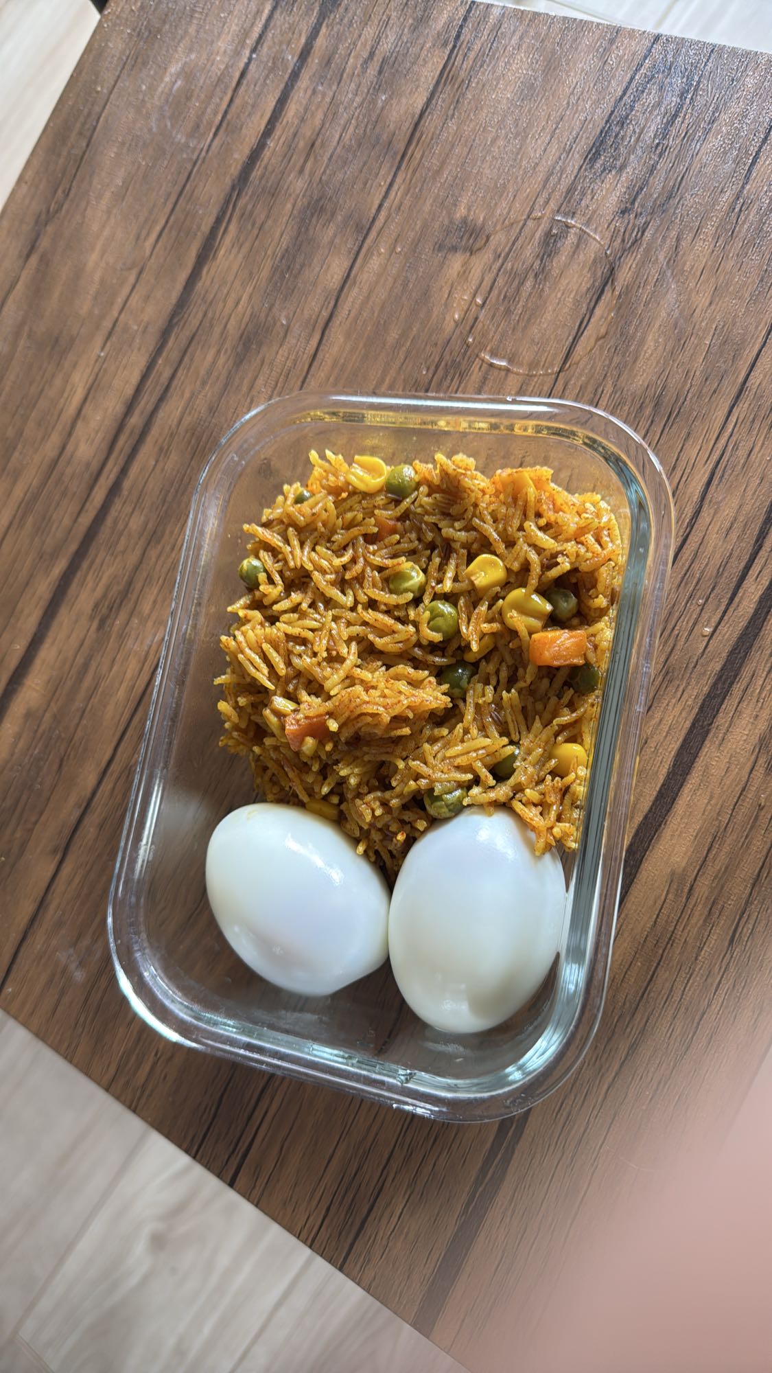 Spiced rice with eggs