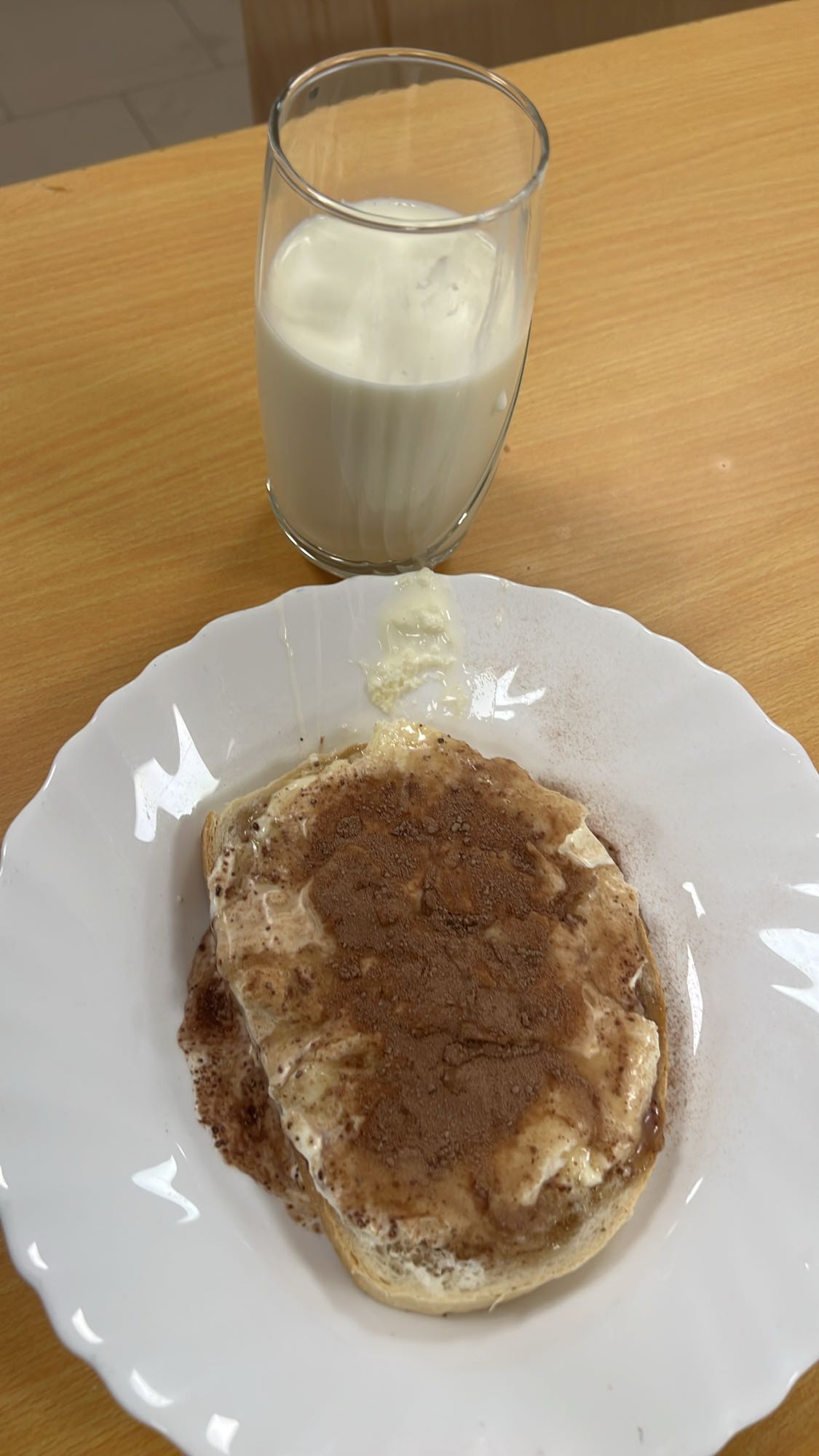 Clătită cu lapte și scorțișoară