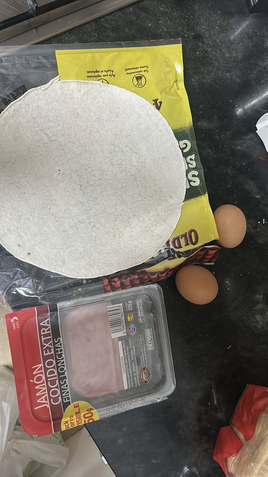 Tortilla con jamón y huevo