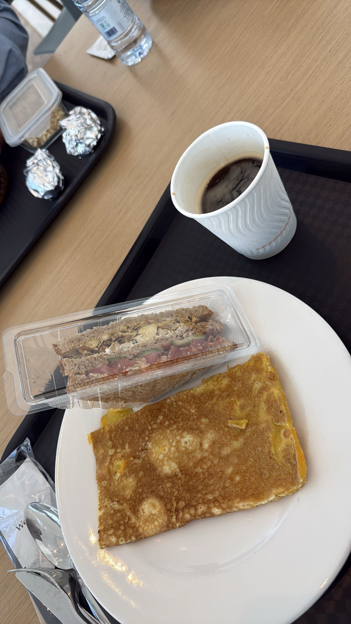 Sandwich, omelette, coffee