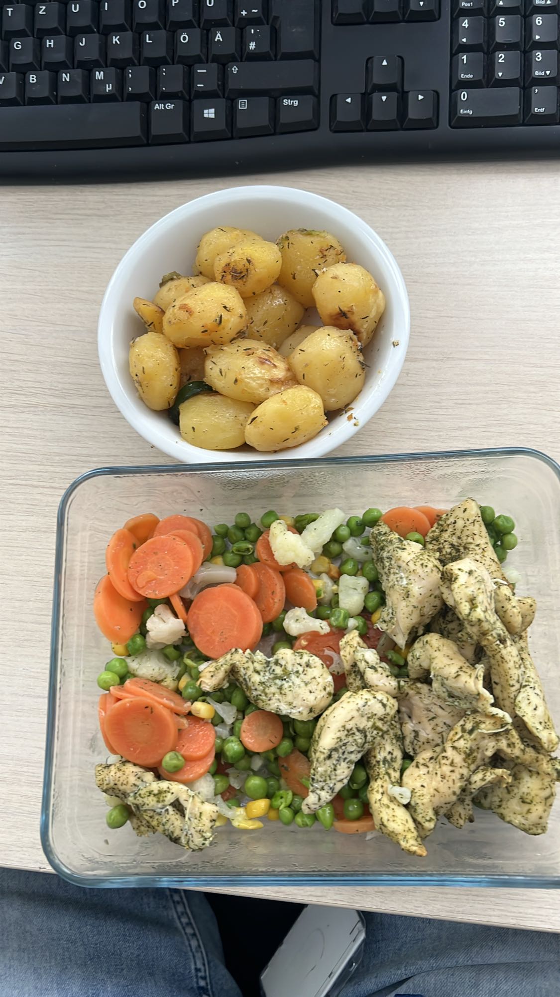 Kurczak z warzywami i ziemniakami