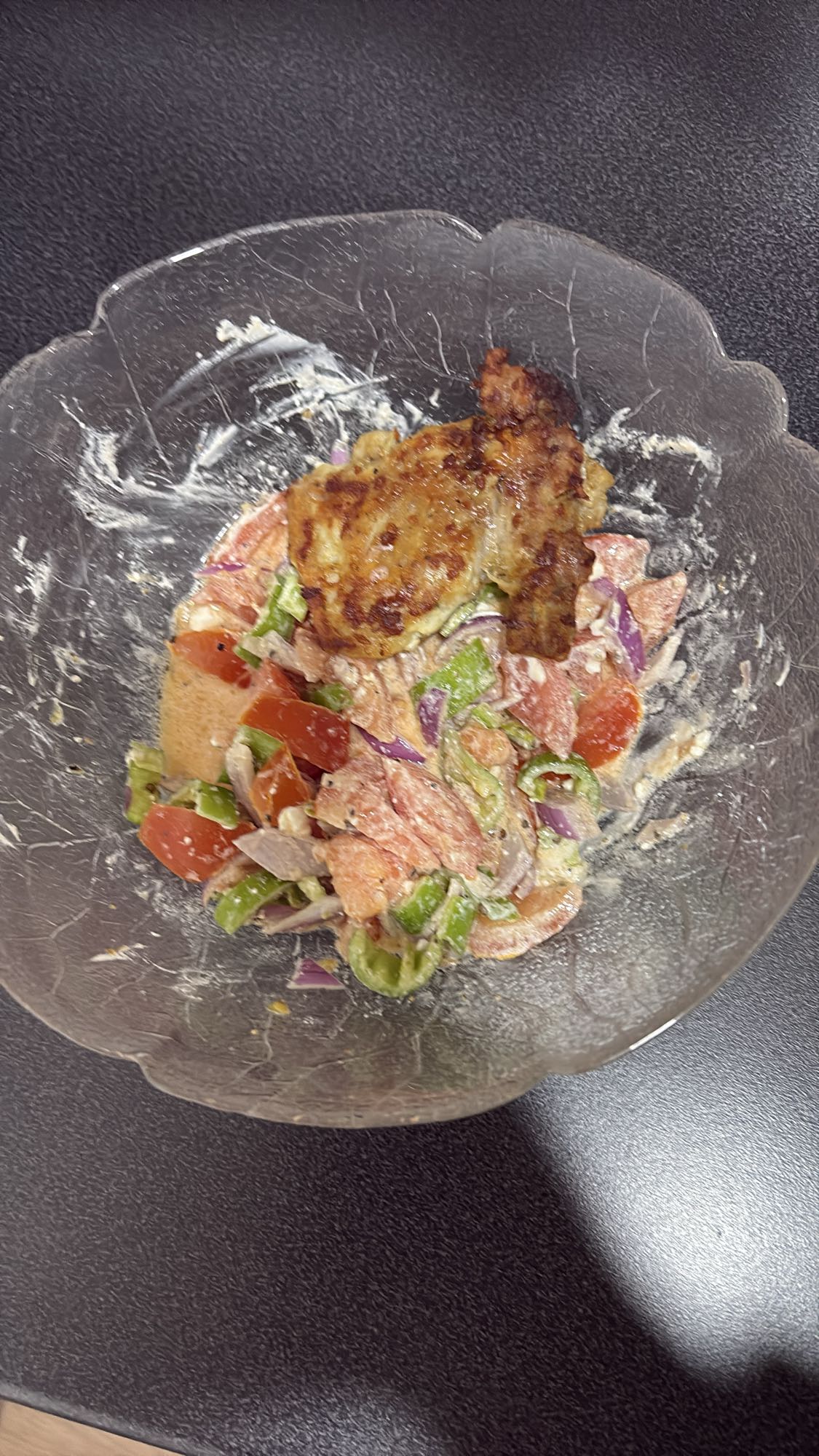 Kyllingsalat med grønnsaker