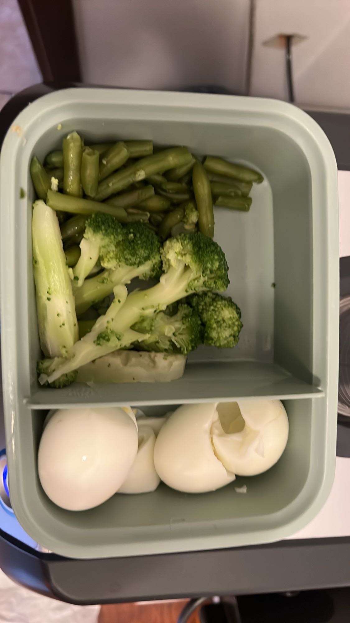 Boiled Eggs & Veggies