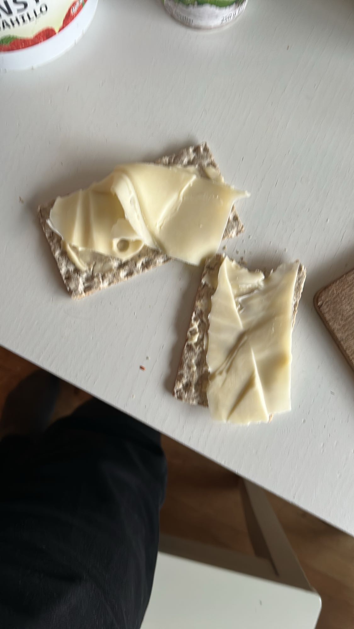 Knäckebröd med ost