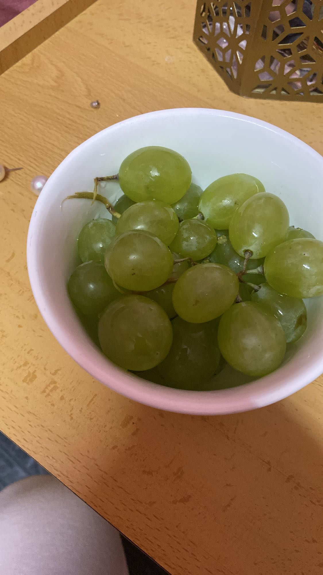 Uvas verdes frescas