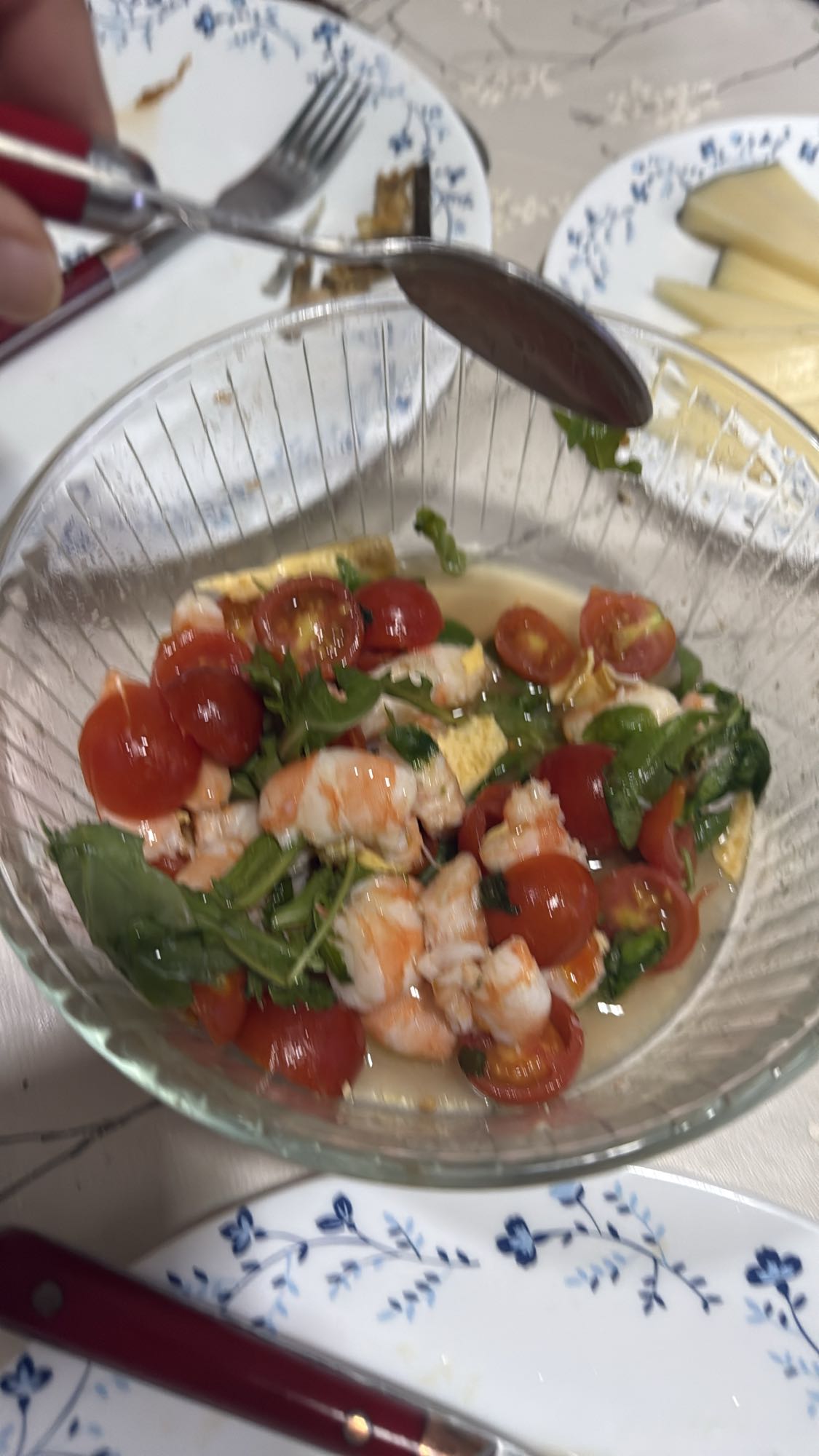 ensalada de camarones