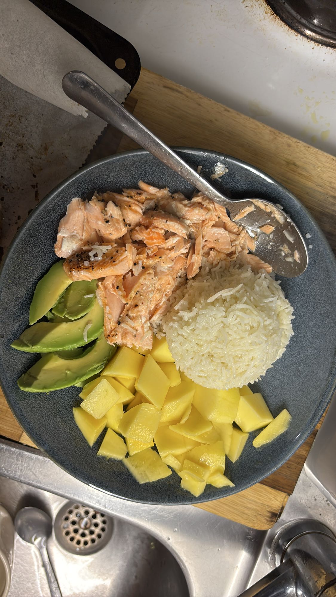 Lax med ris, mango & avokado