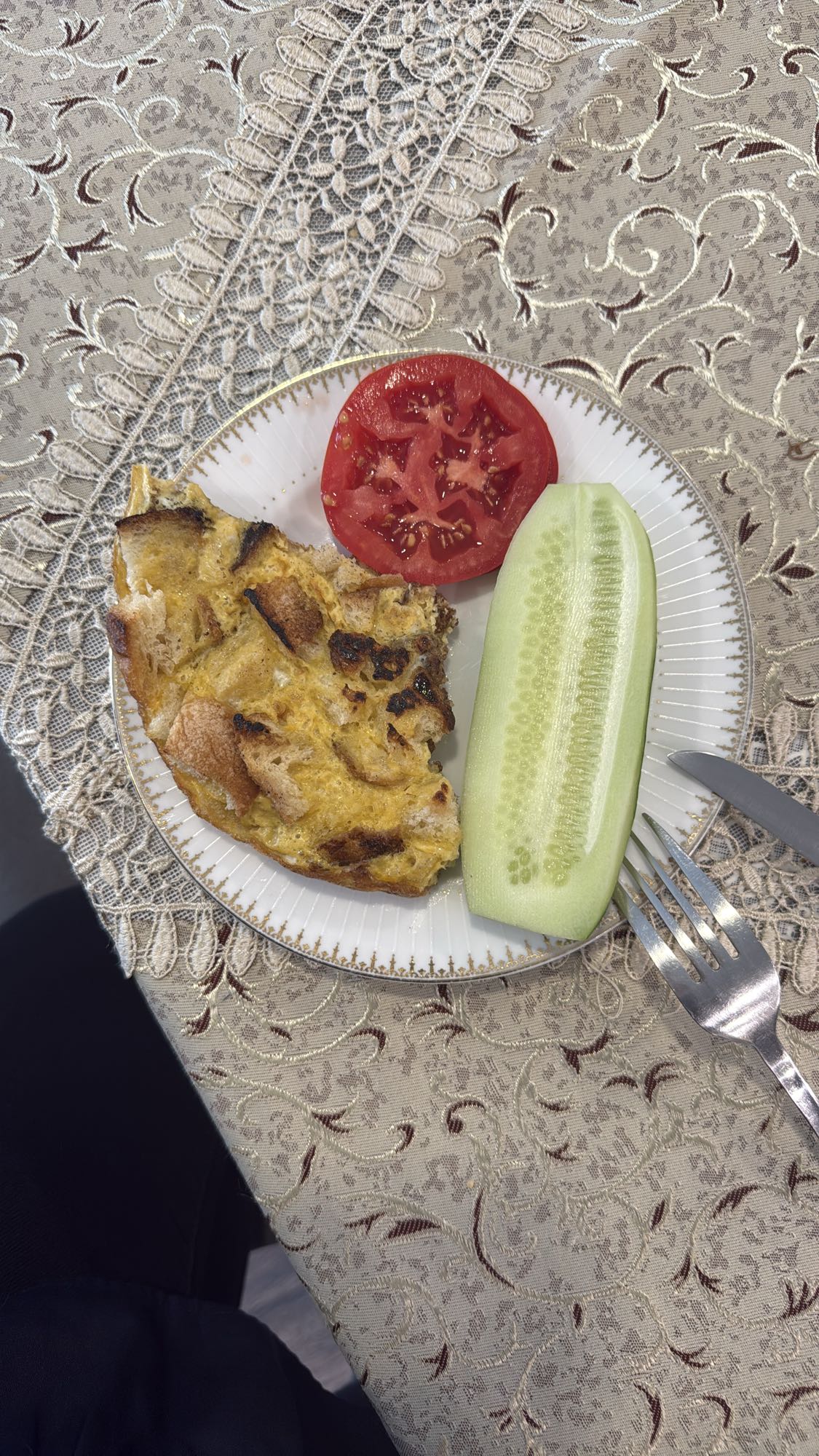 Egg bread with veggies