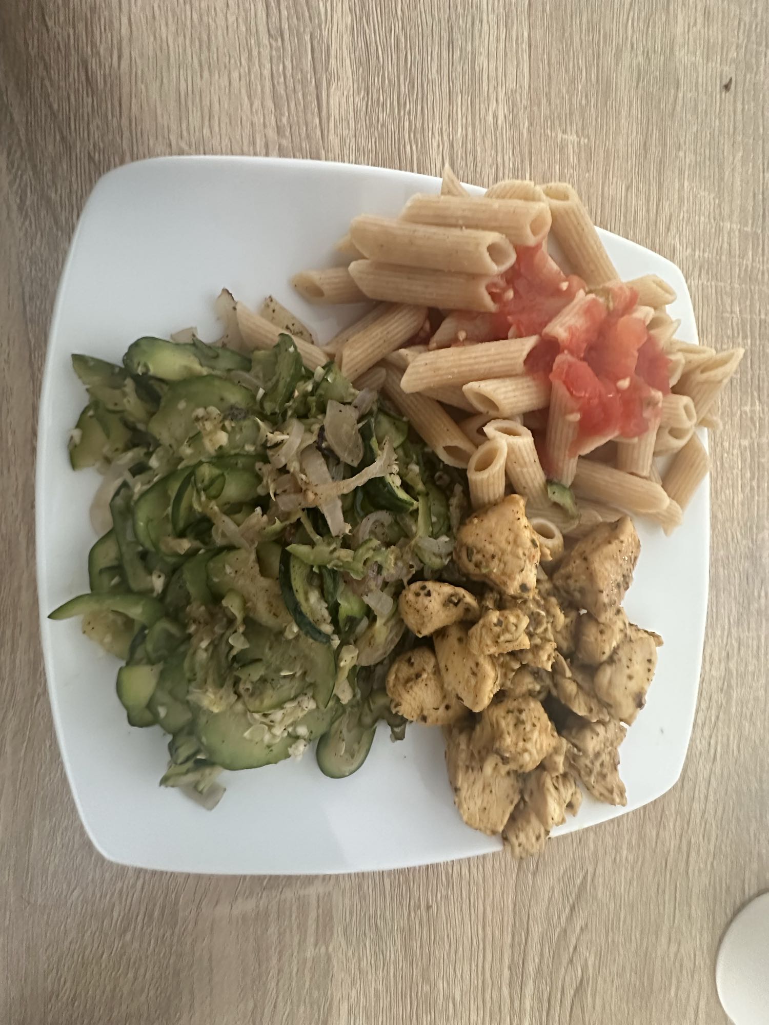 Poulet pâtes courgettes