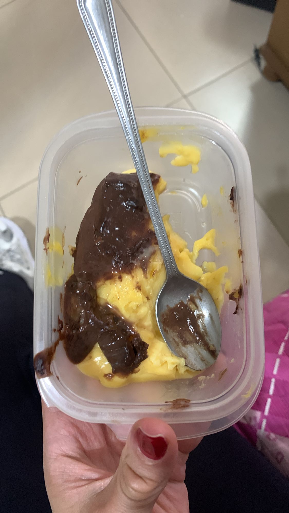 Custard with chocolate