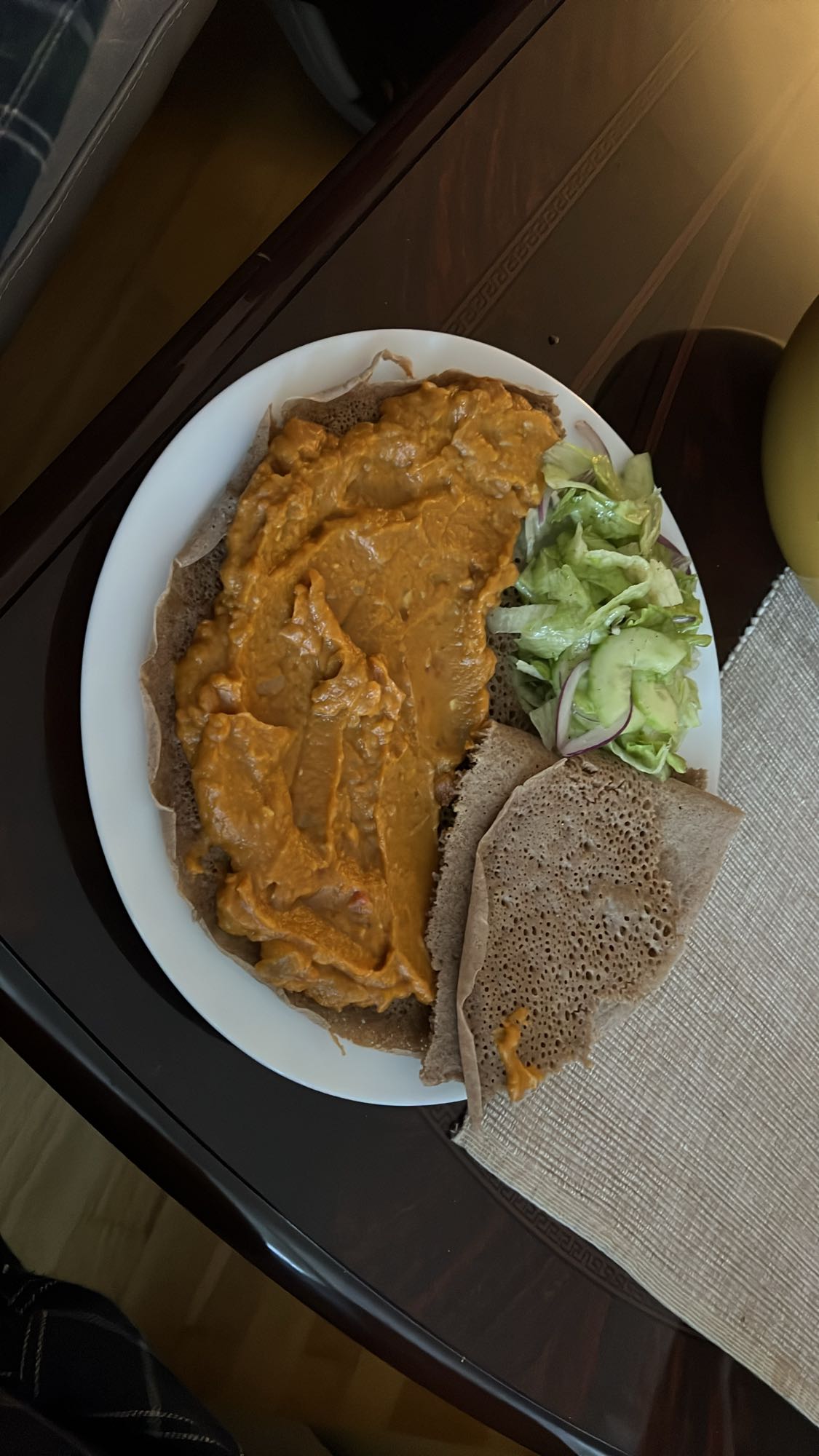 Injera med shiro