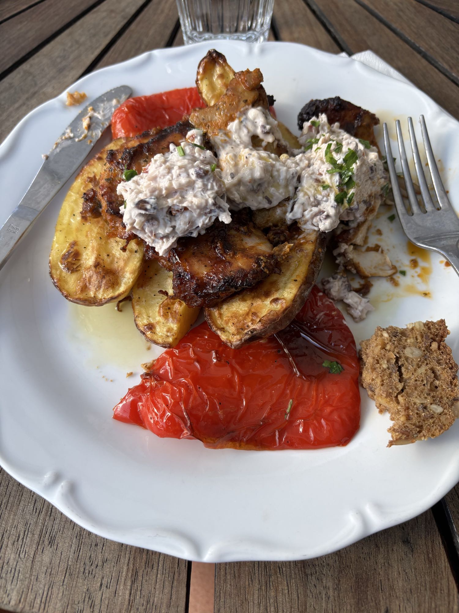 Kyckling med potatis & sås