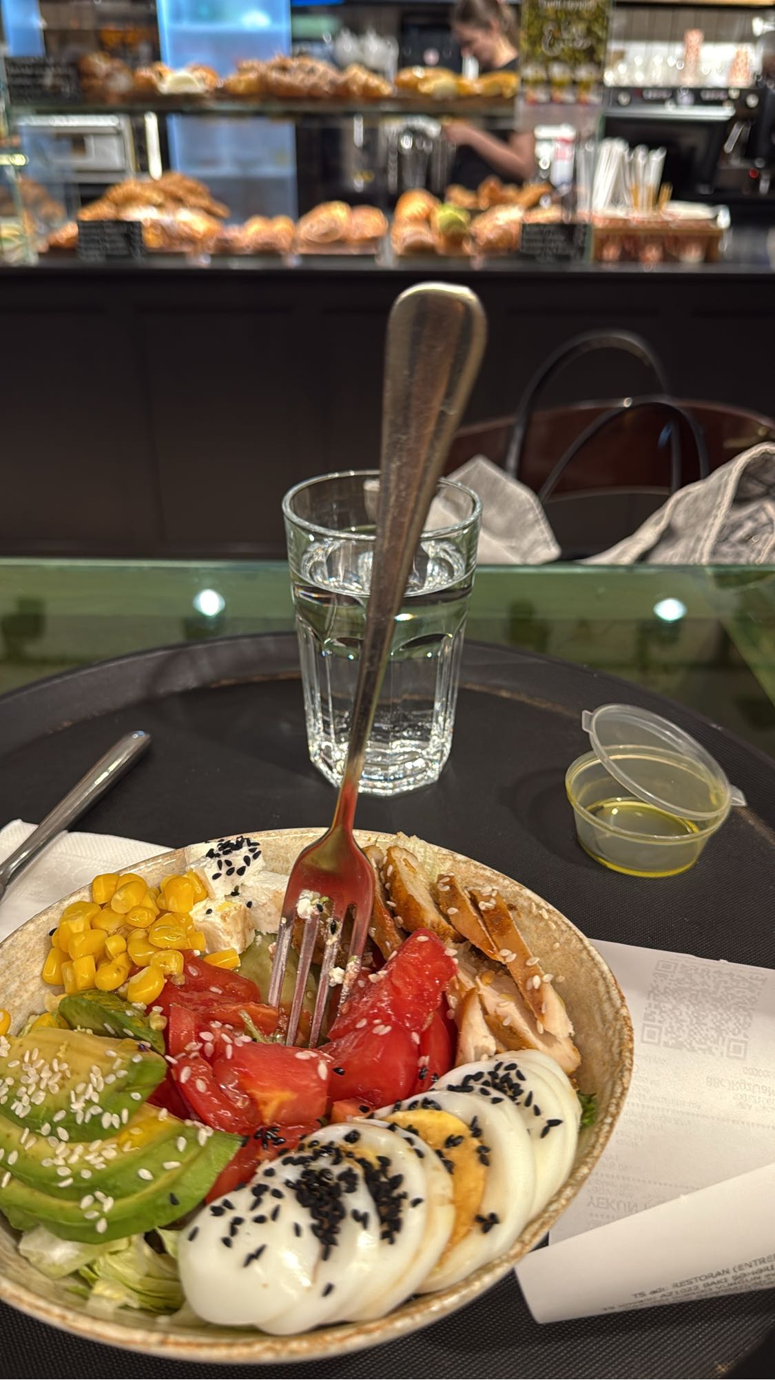 боул с курицей и яйцом