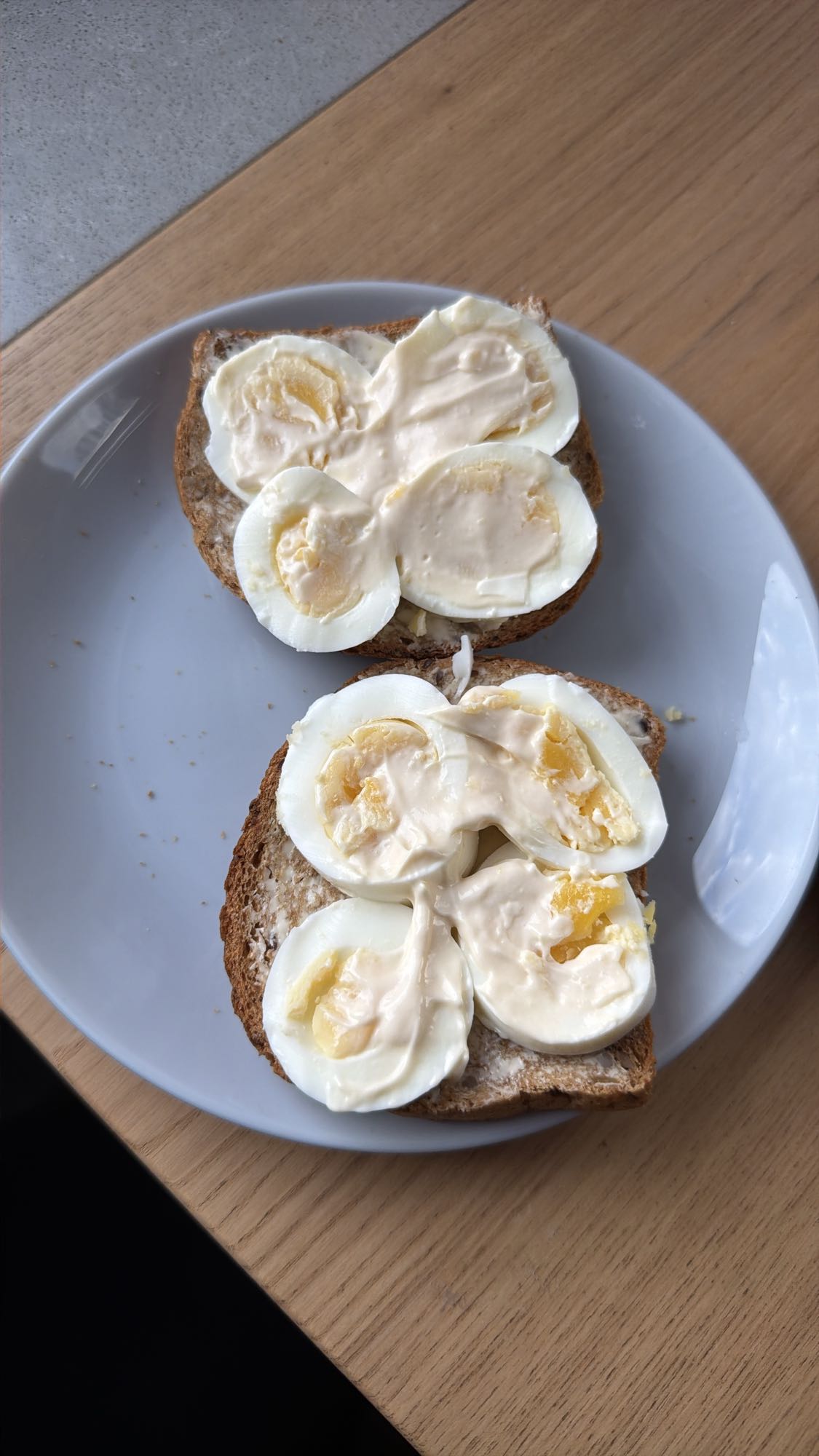 Kanapki z jajkiem i majonezem