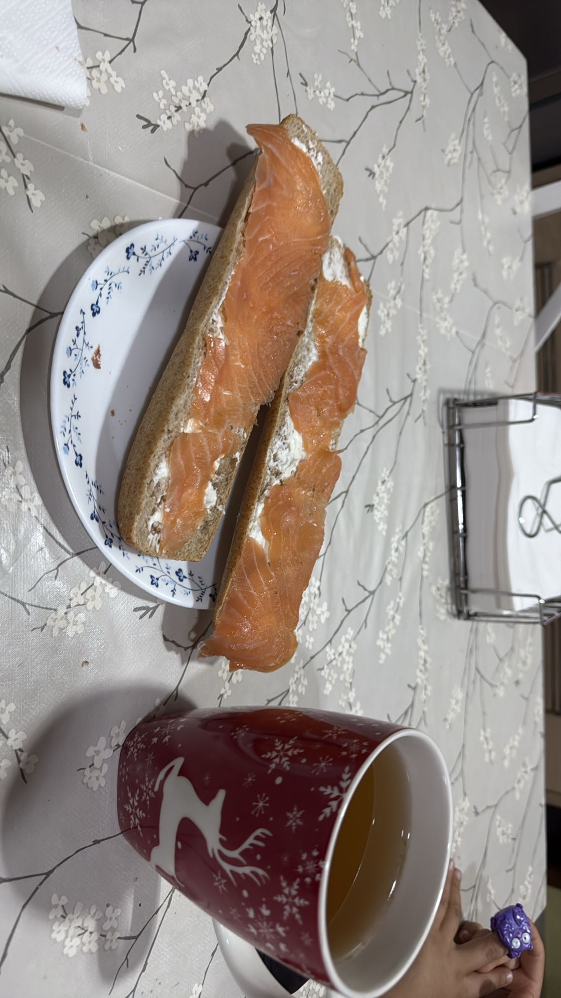 Pan con salmón