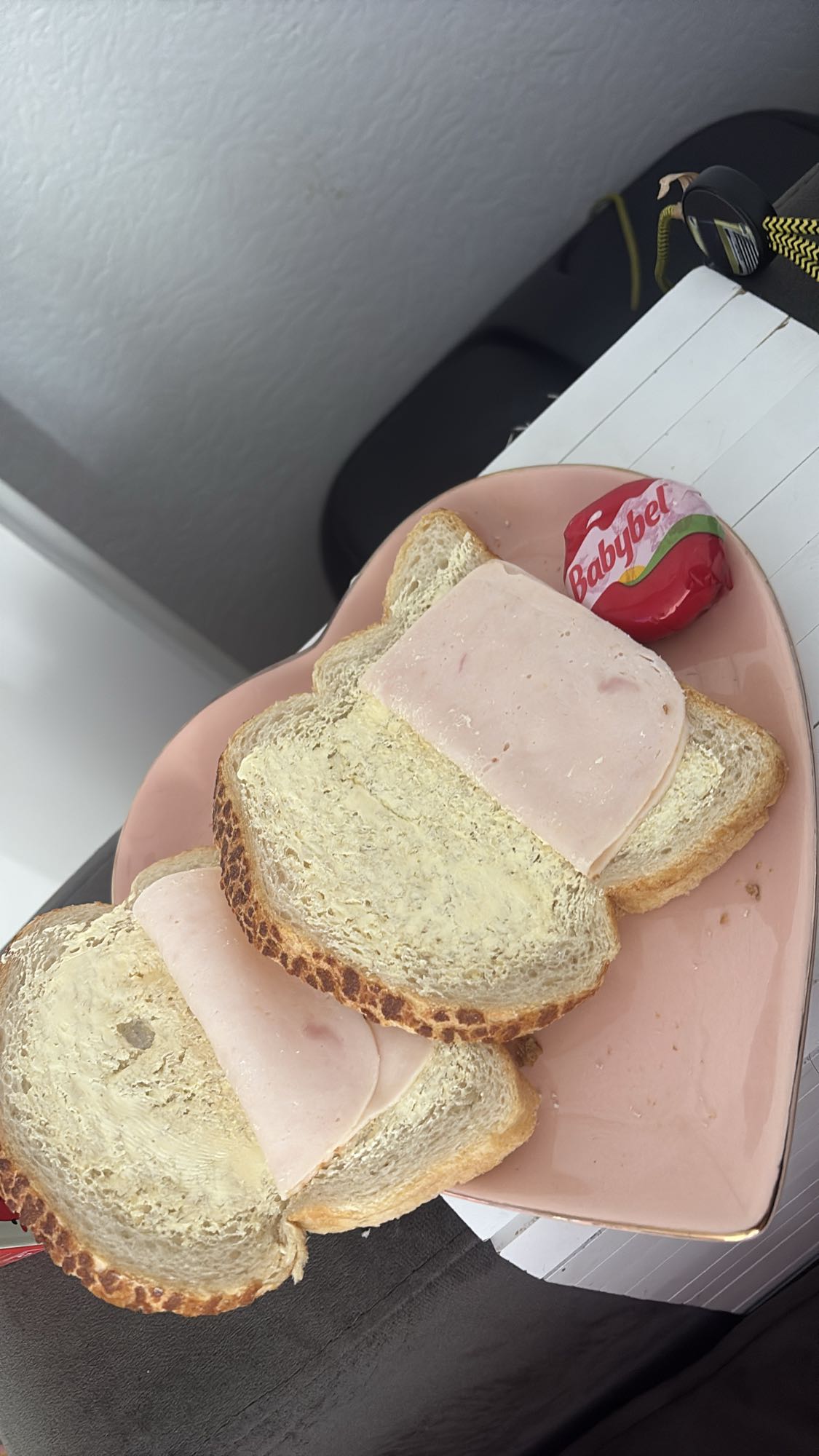 Broodje kipfilet en kaas