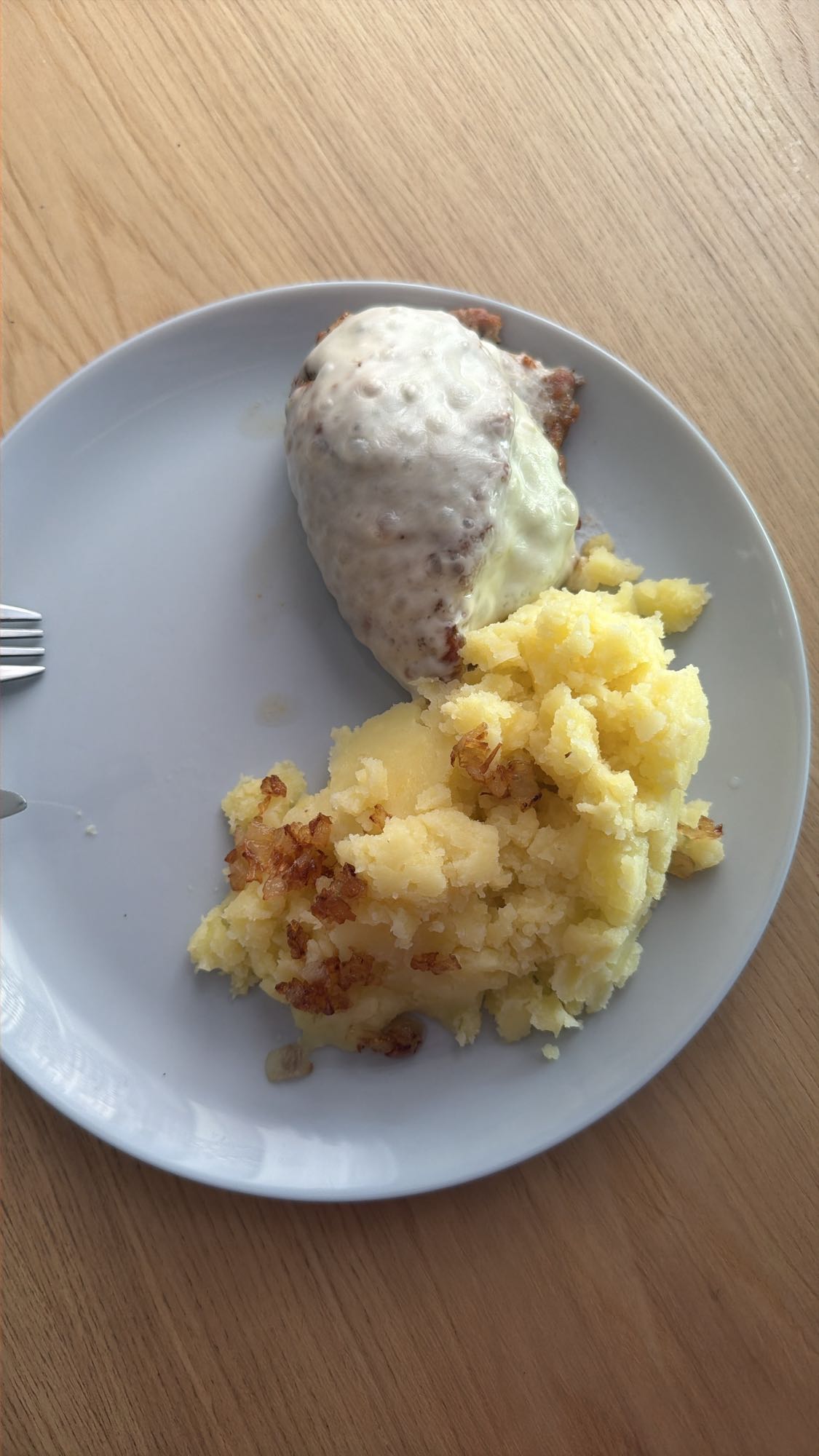 Kotlet z serem i ziemniaki