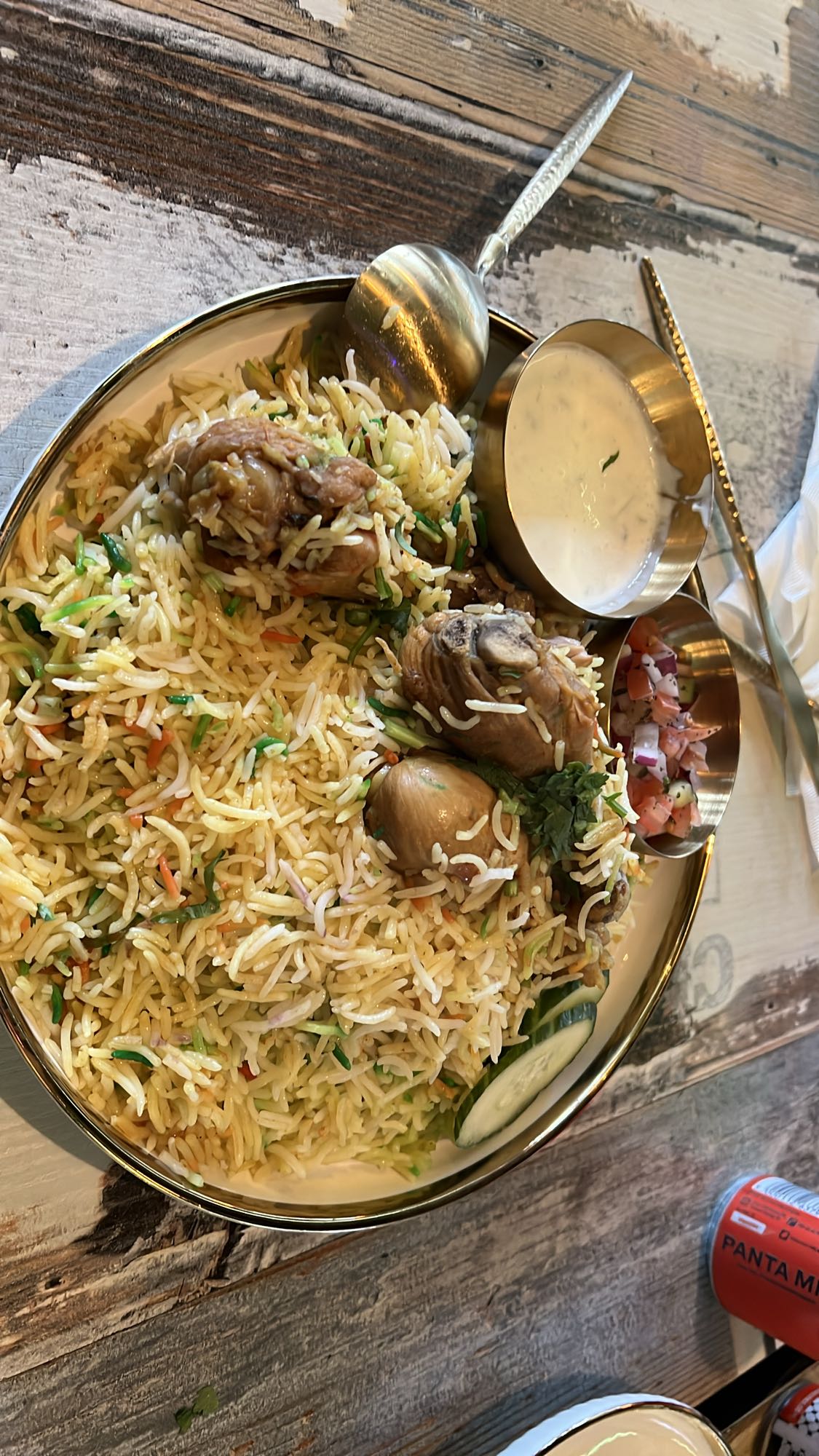 Kycklingbiryani tallrik