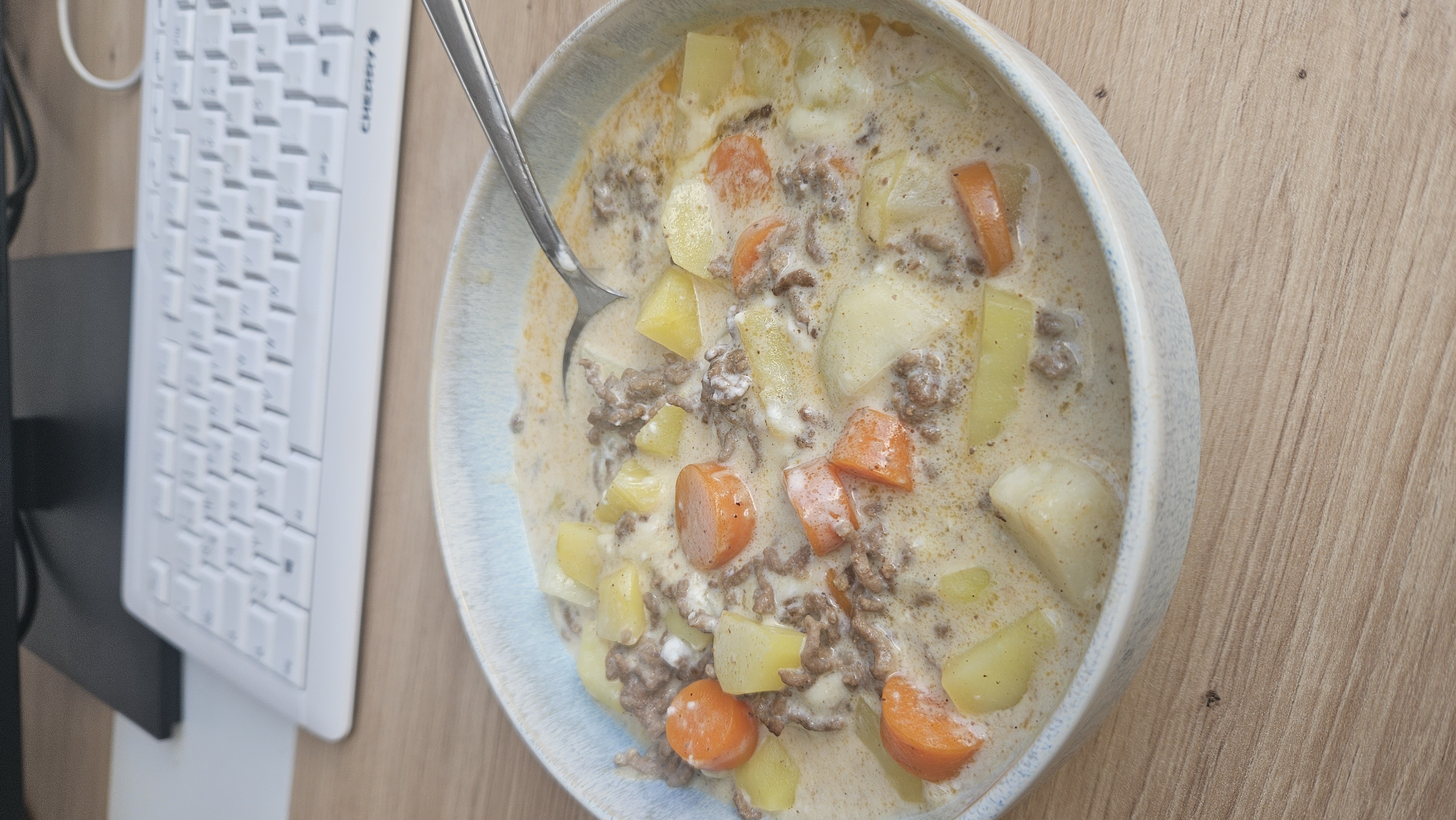 Cremige Hackfleischsuppe