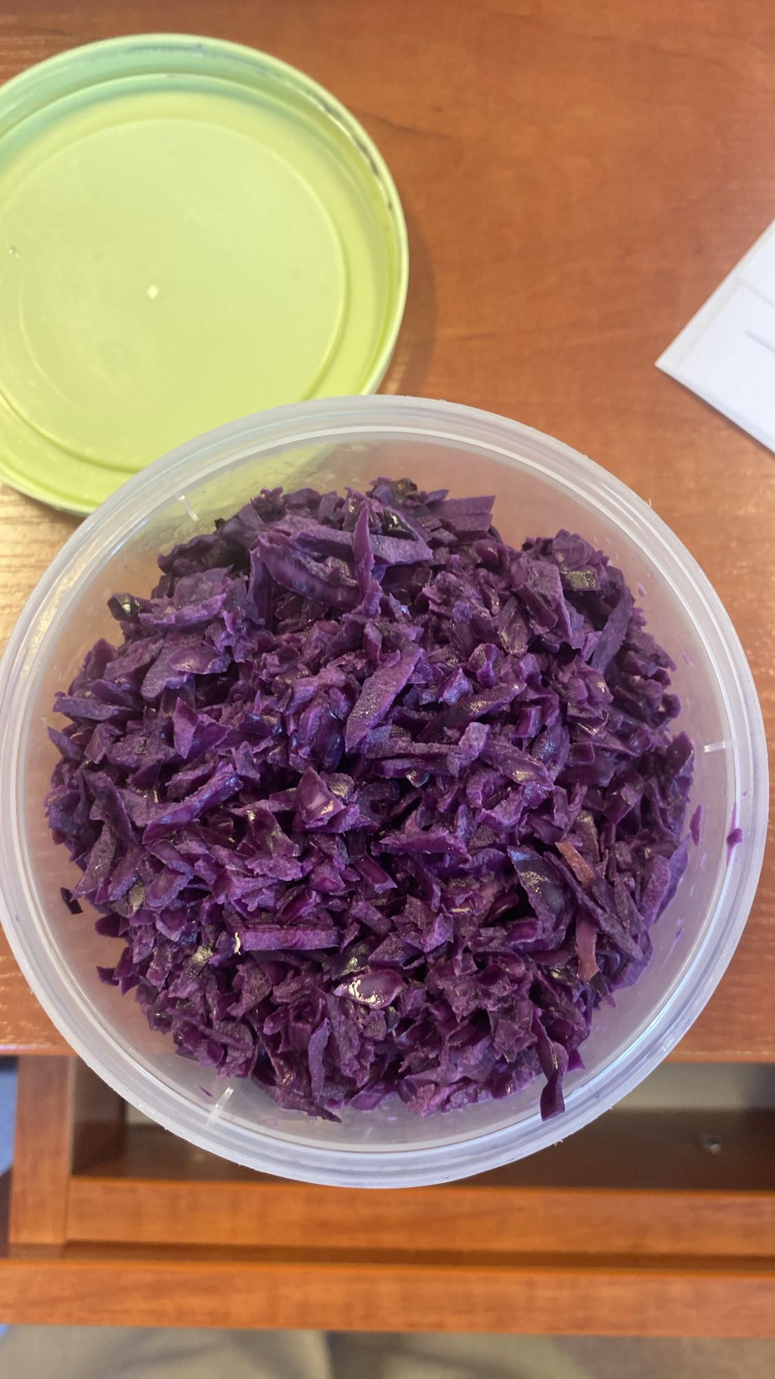 Surówka z czerwonej kapusty