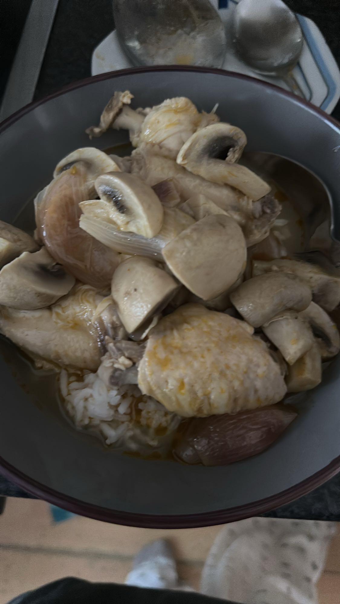 Kip met champignons en rijst