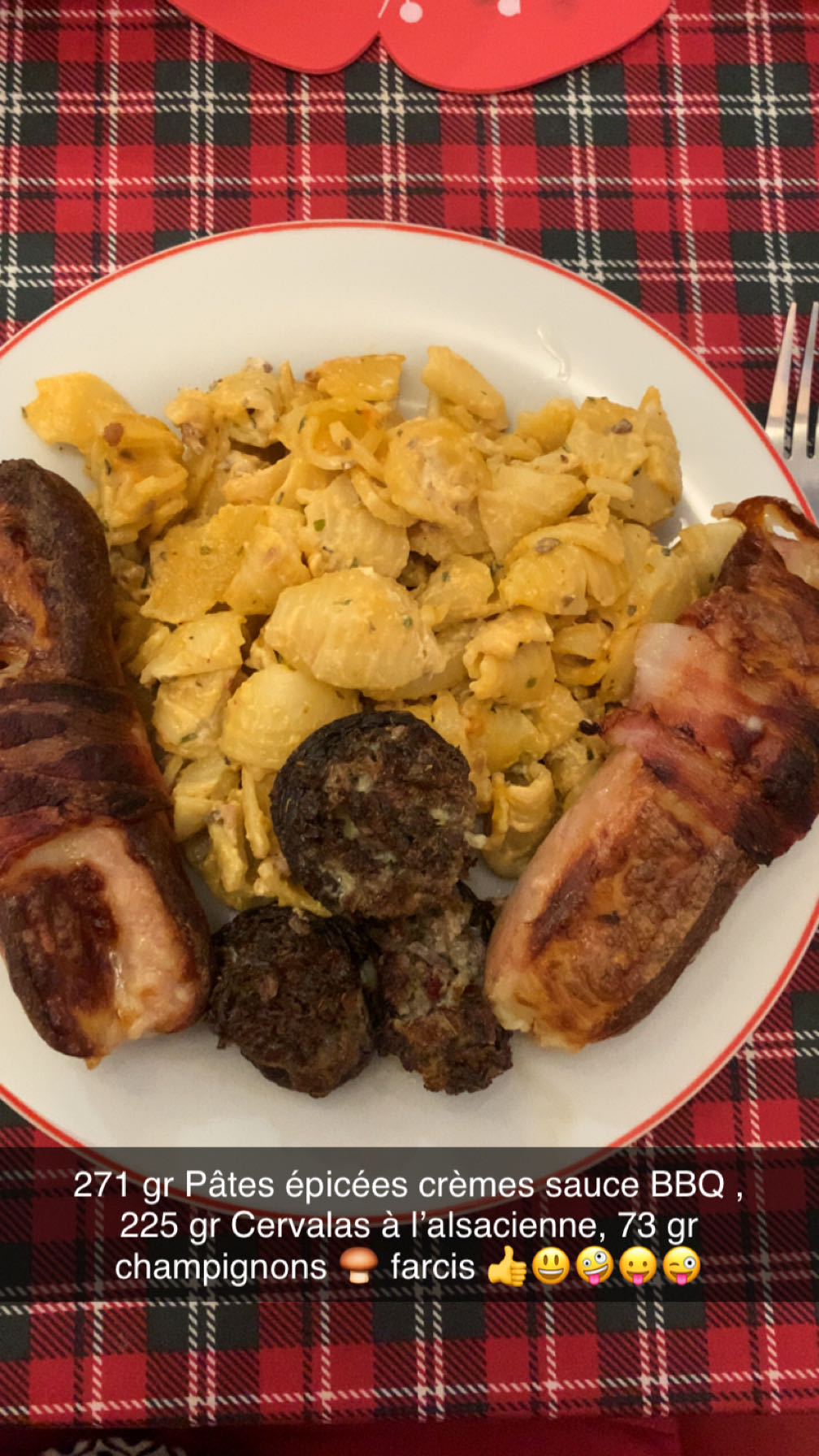 Pâtes et cervelas farcis