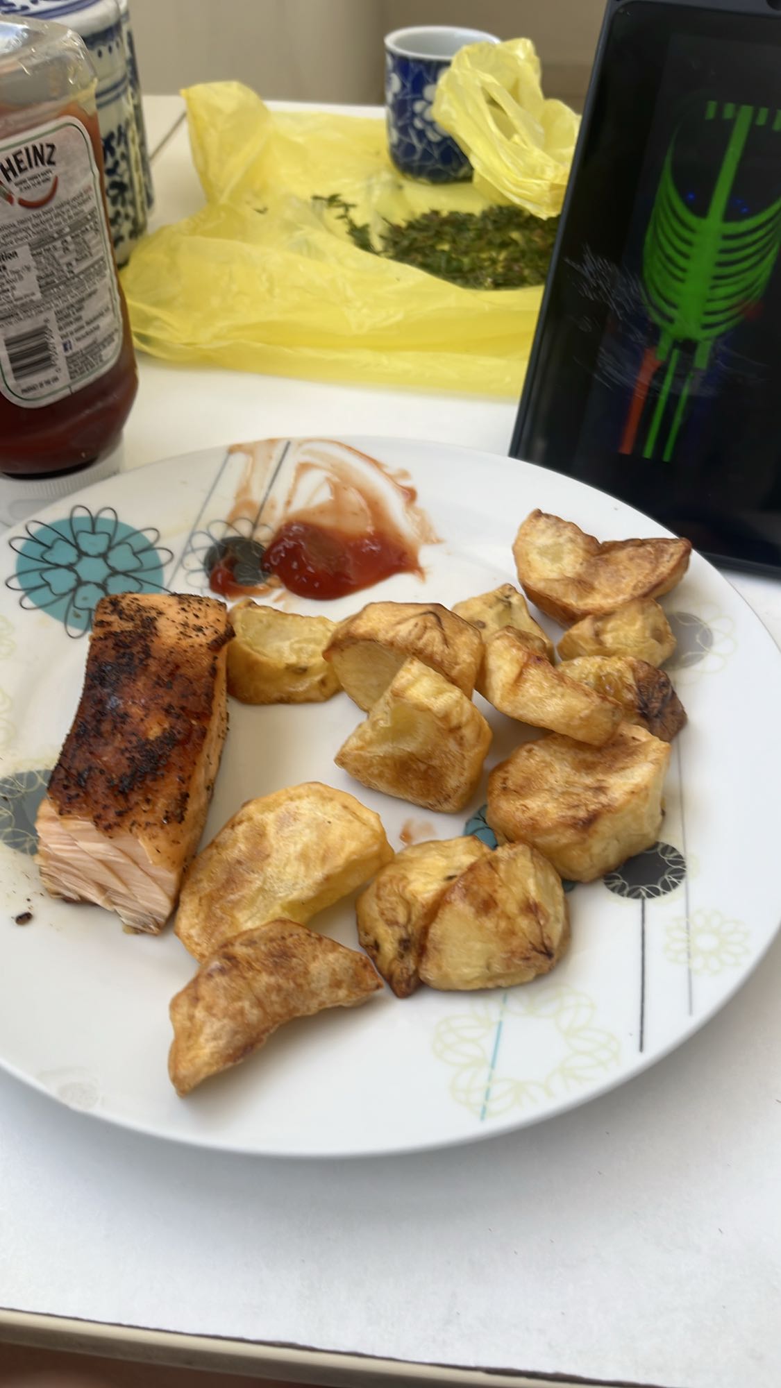 Salmon and potato bites