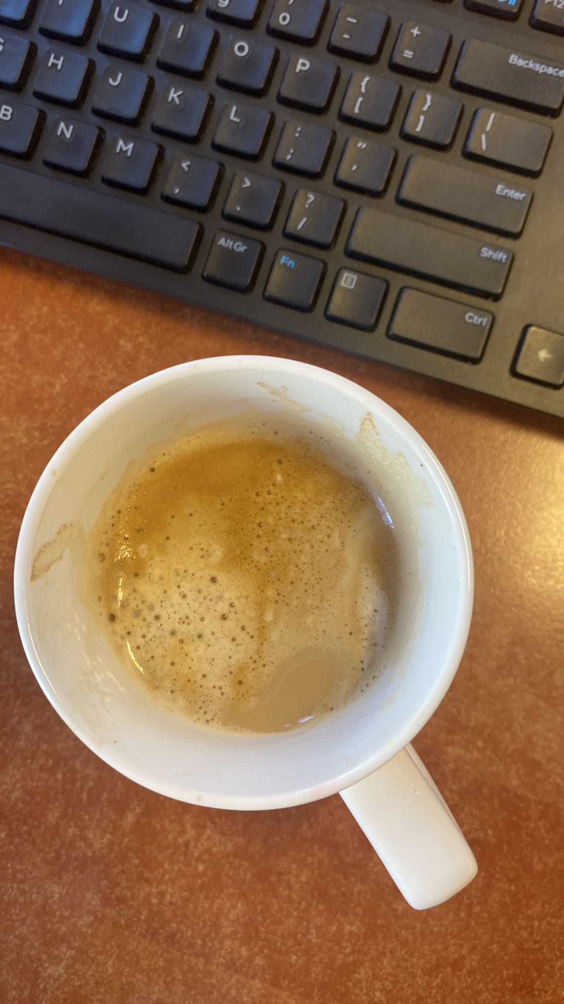 mała kawa z mlekiem