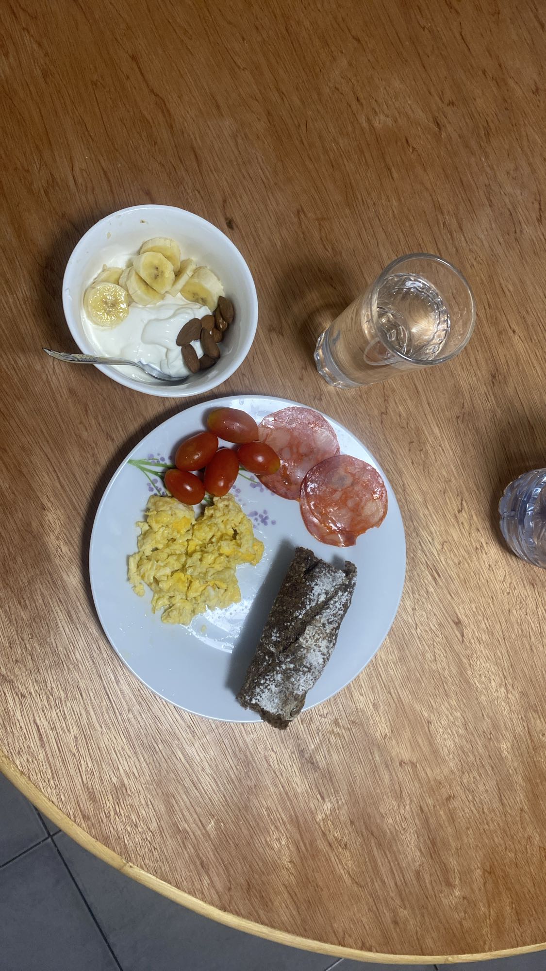 Desayuno variado saludable