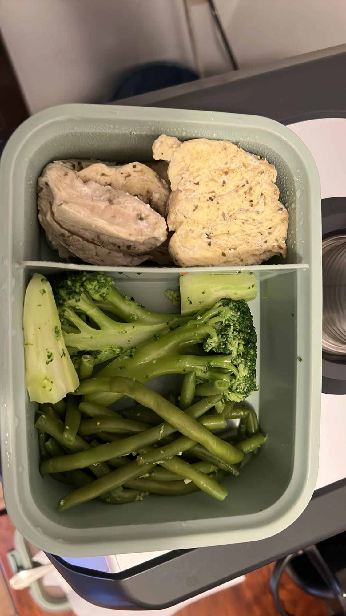 Tavuk ve Sebze Kutusu