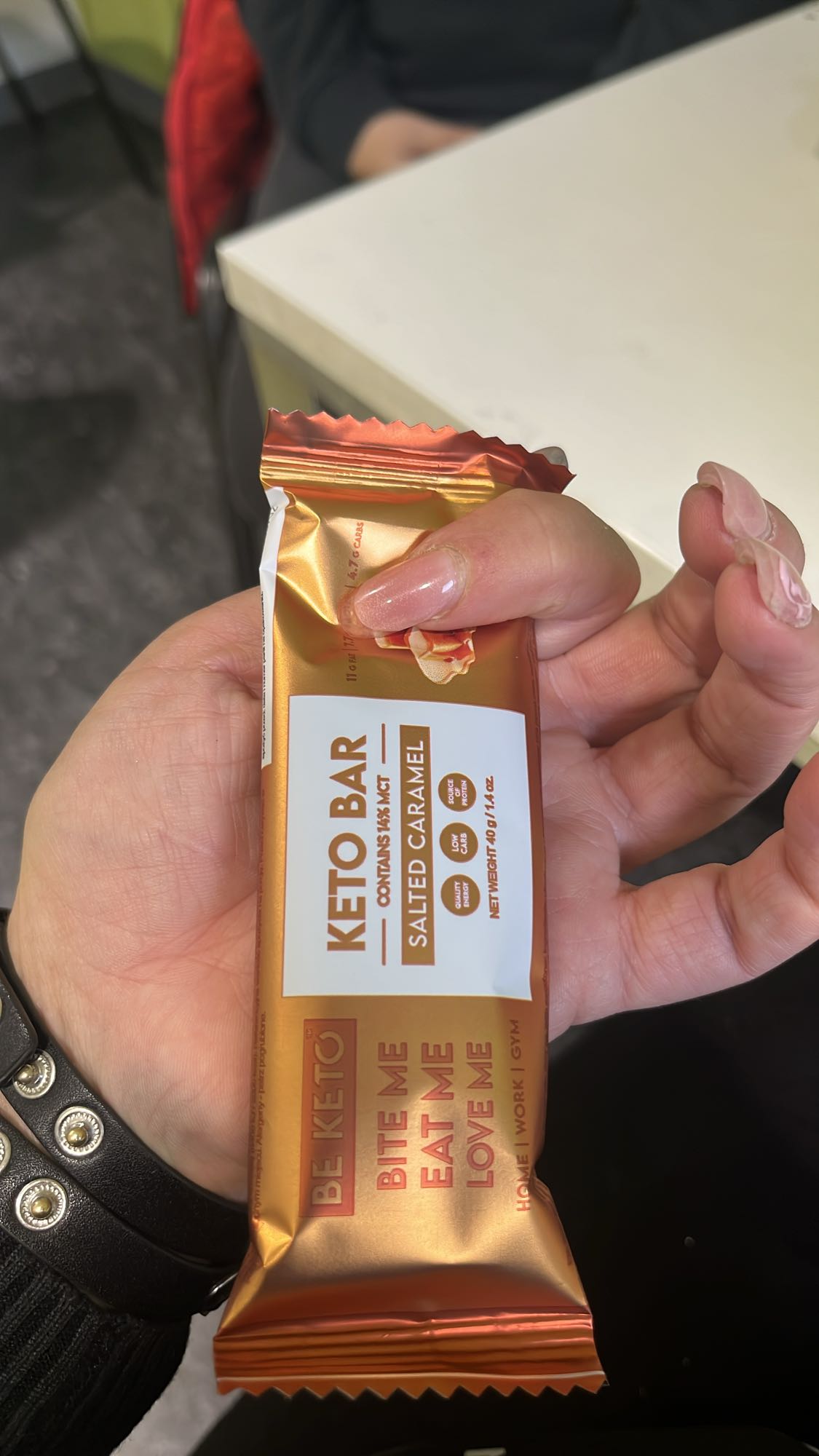 Baton keto caramel sărat