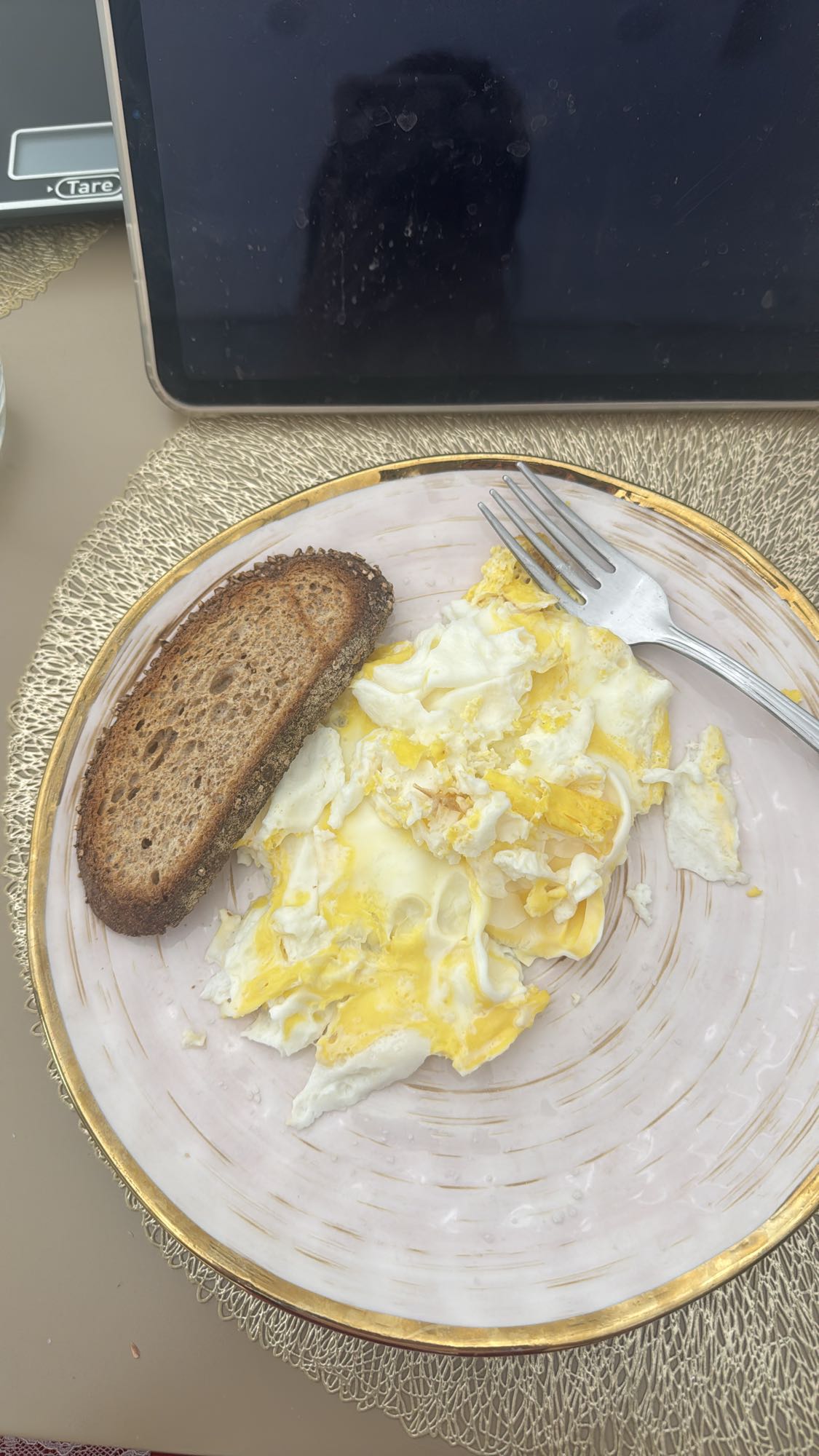 яичница с хлебом