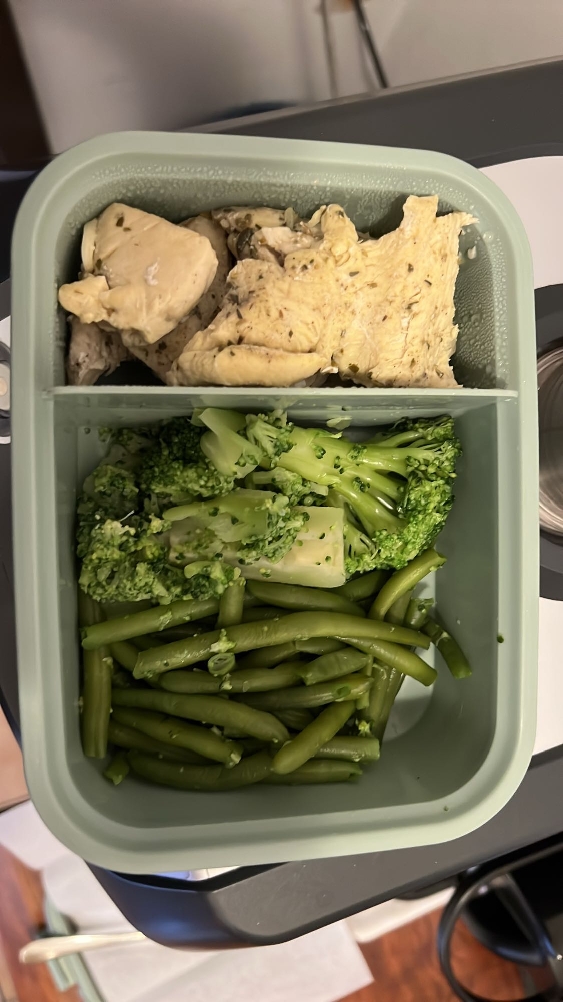 Tavuk ve Sebze Kutusu