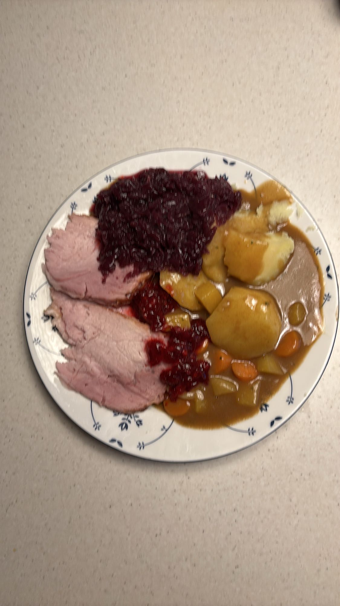 Juleskinke med tilbehør