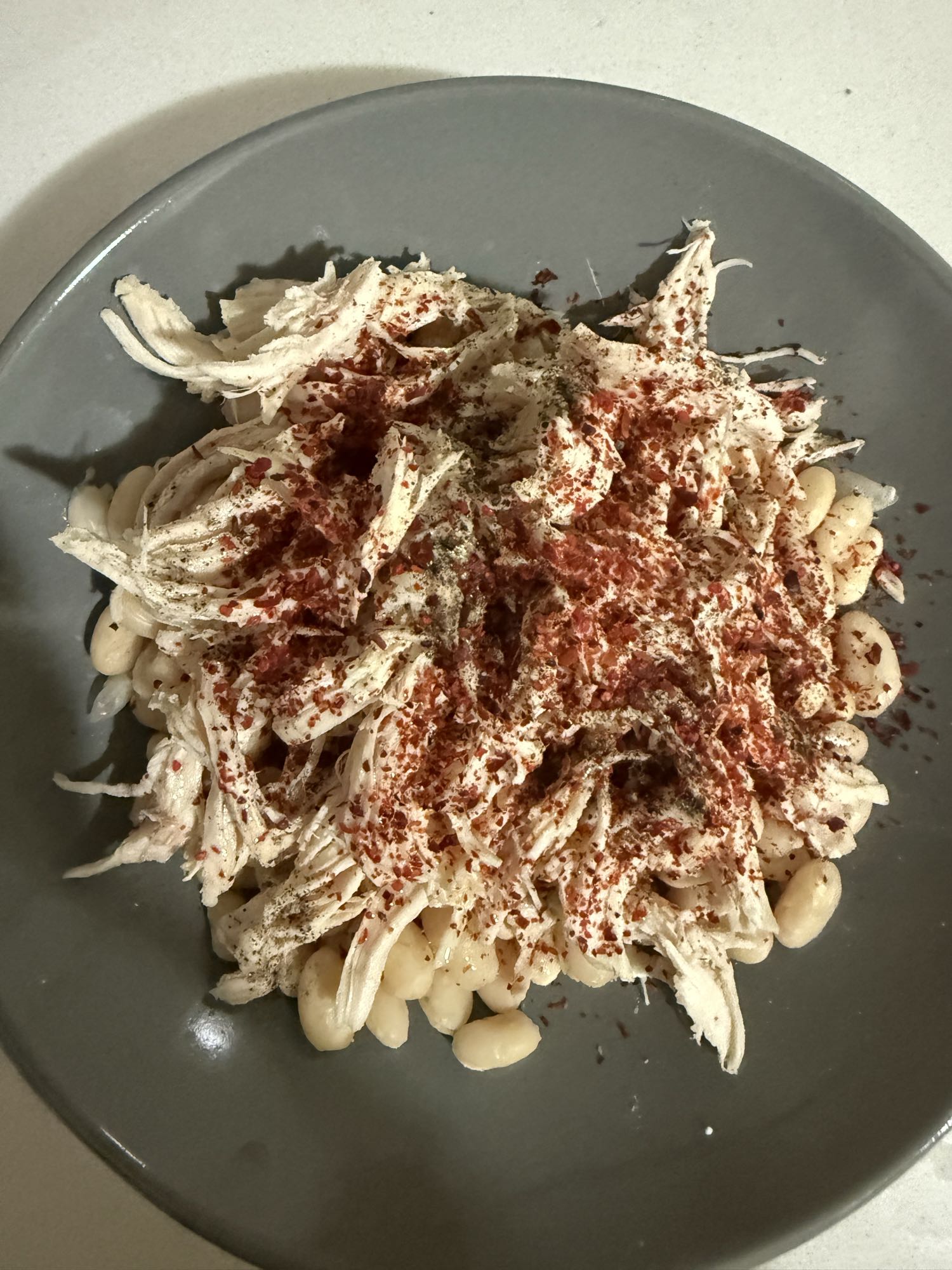 Tavuklu kuru fasulye tabağı