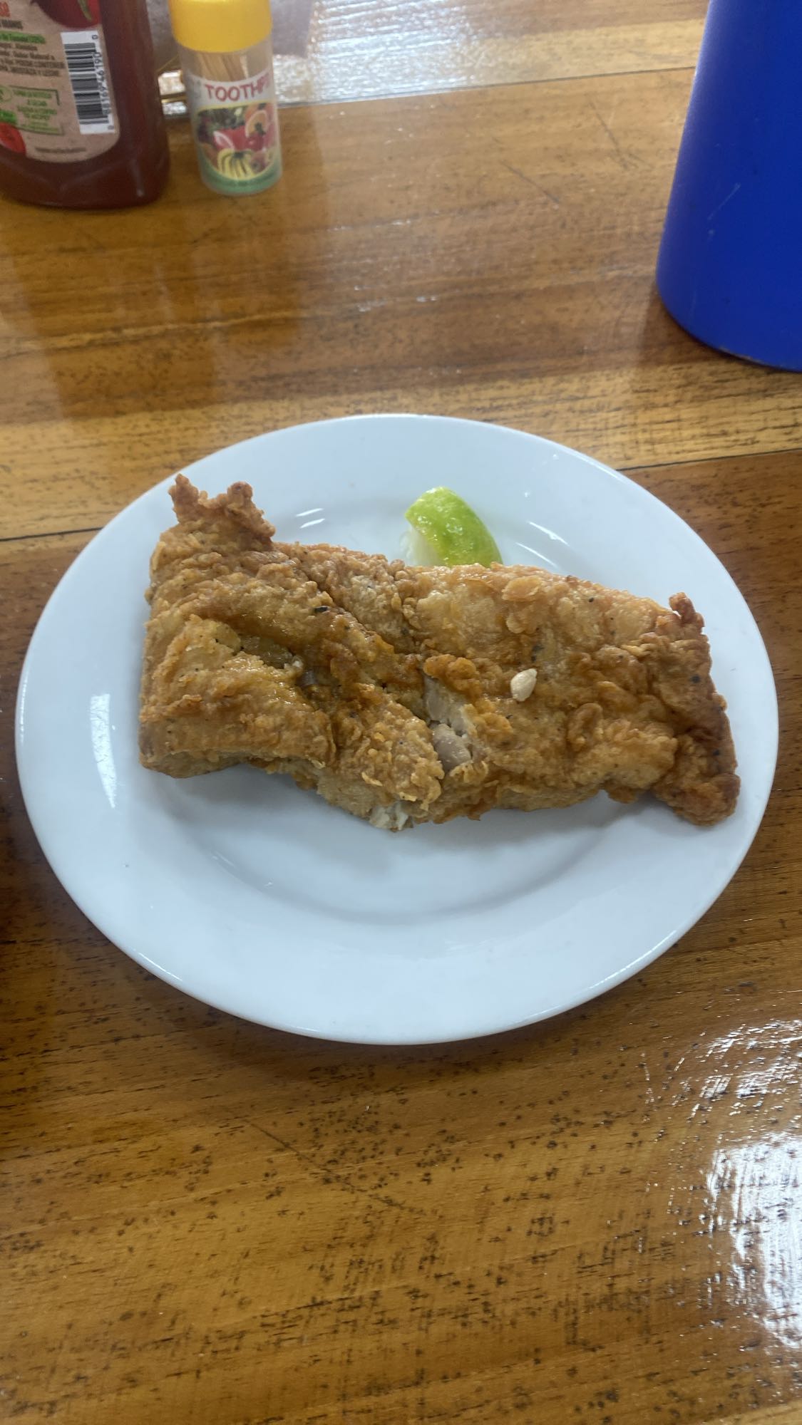 Pollo frito con limón