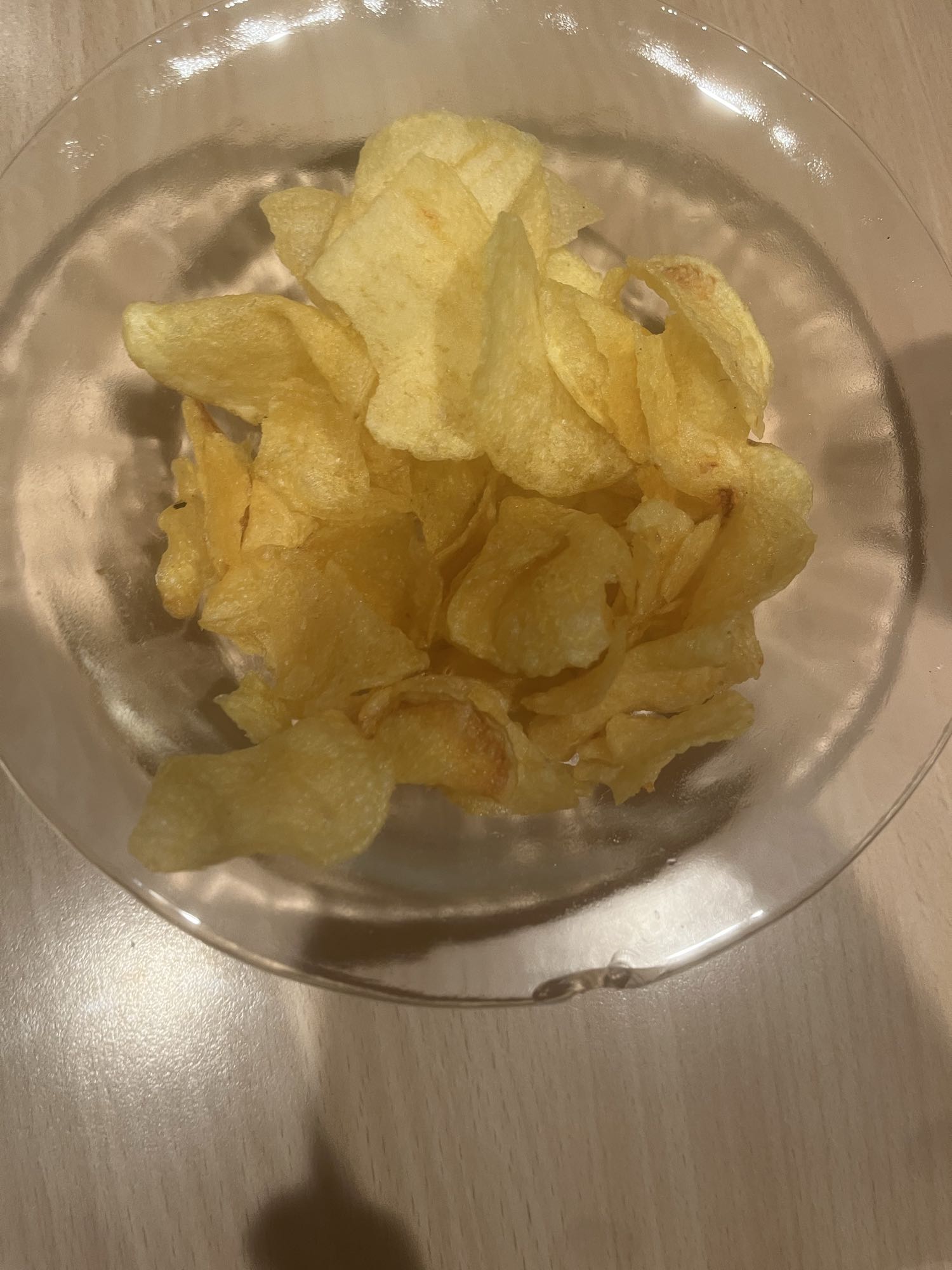 papas fritas en plato