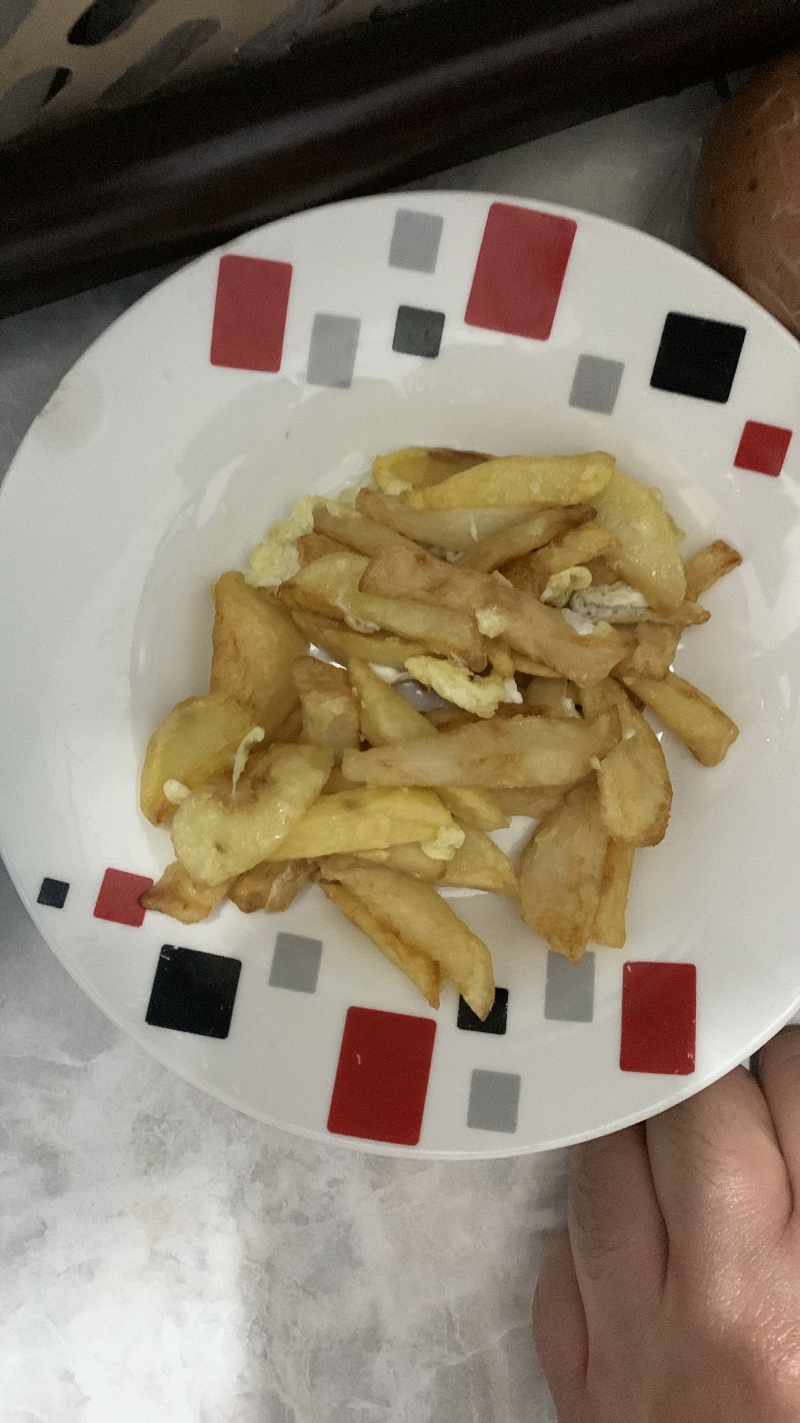 Frites avec œufs
