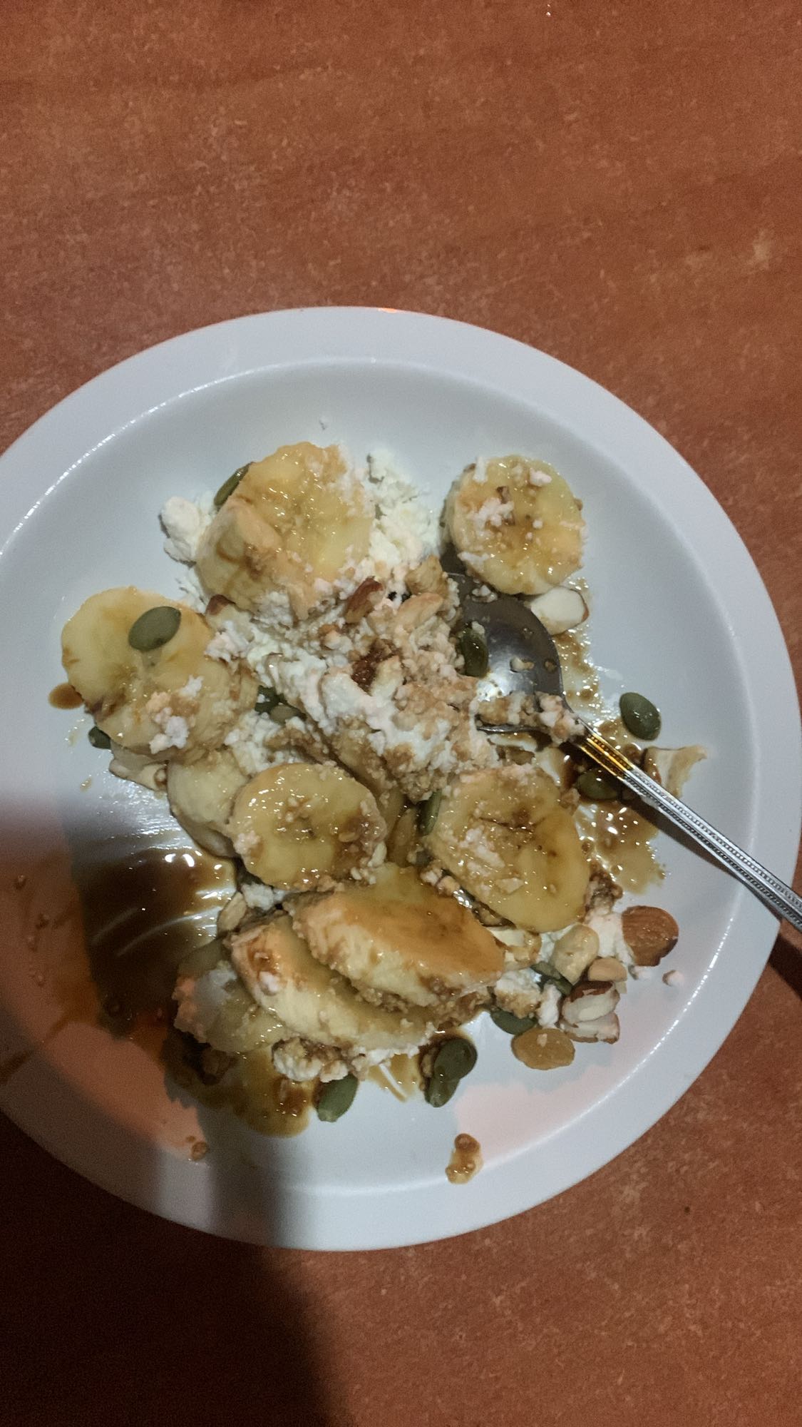 Banana cottage cheese bowl