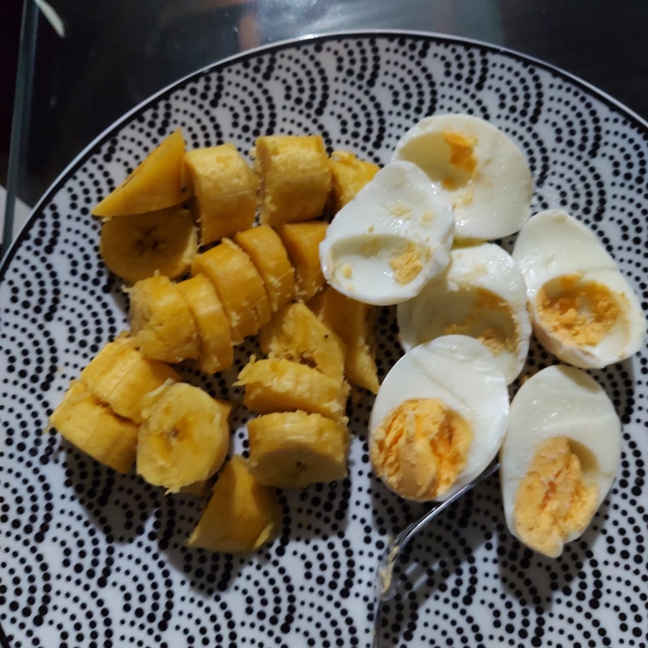 Huevos con plátano