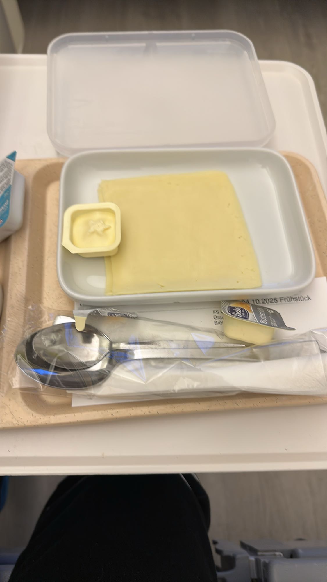 Peynir ve Tereyağı Tabağı