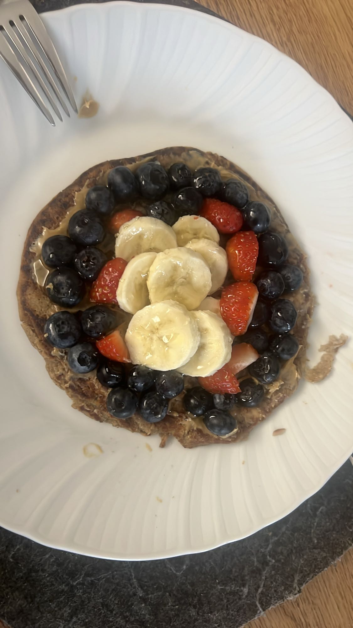 Meyveli Fıstık Ezmeli Krep