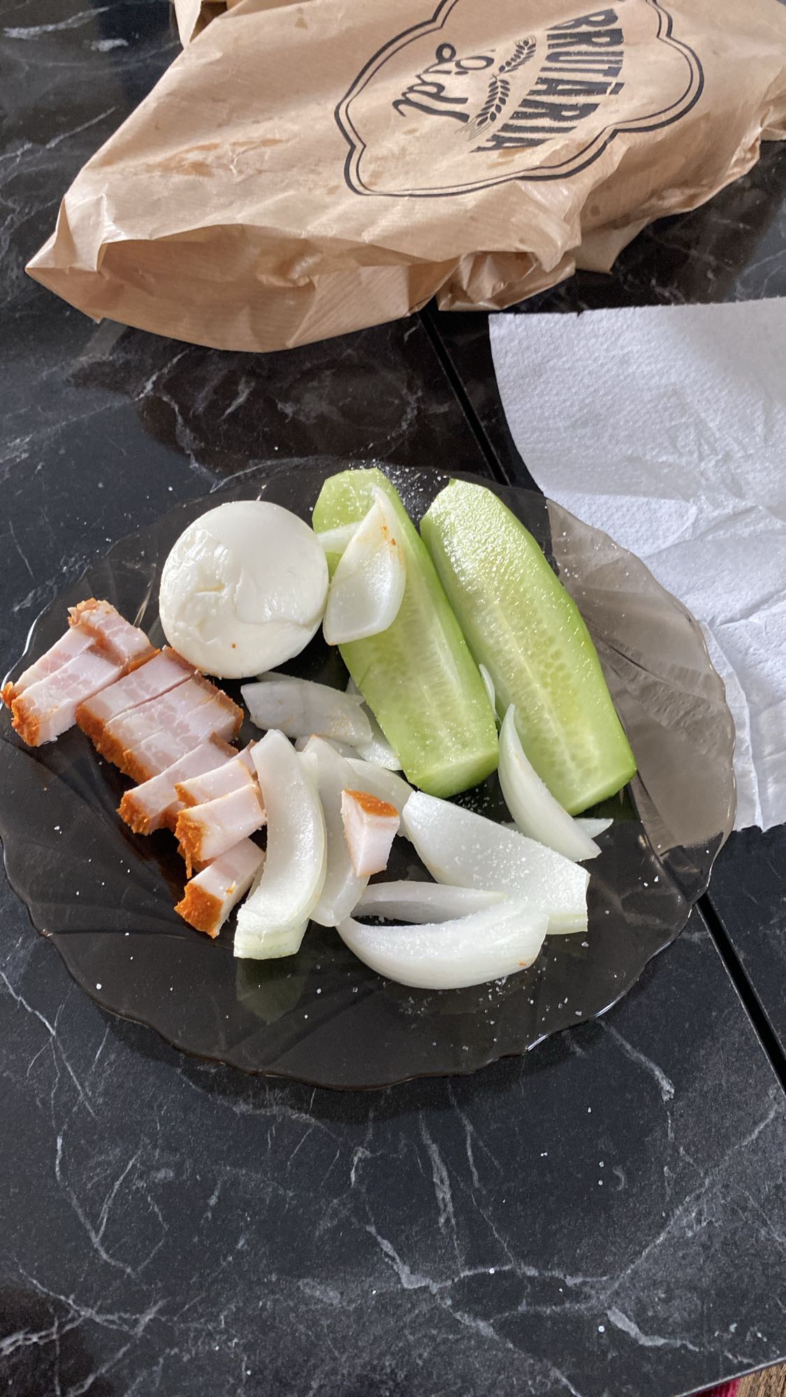 Mic dejun cu ou și bacon
