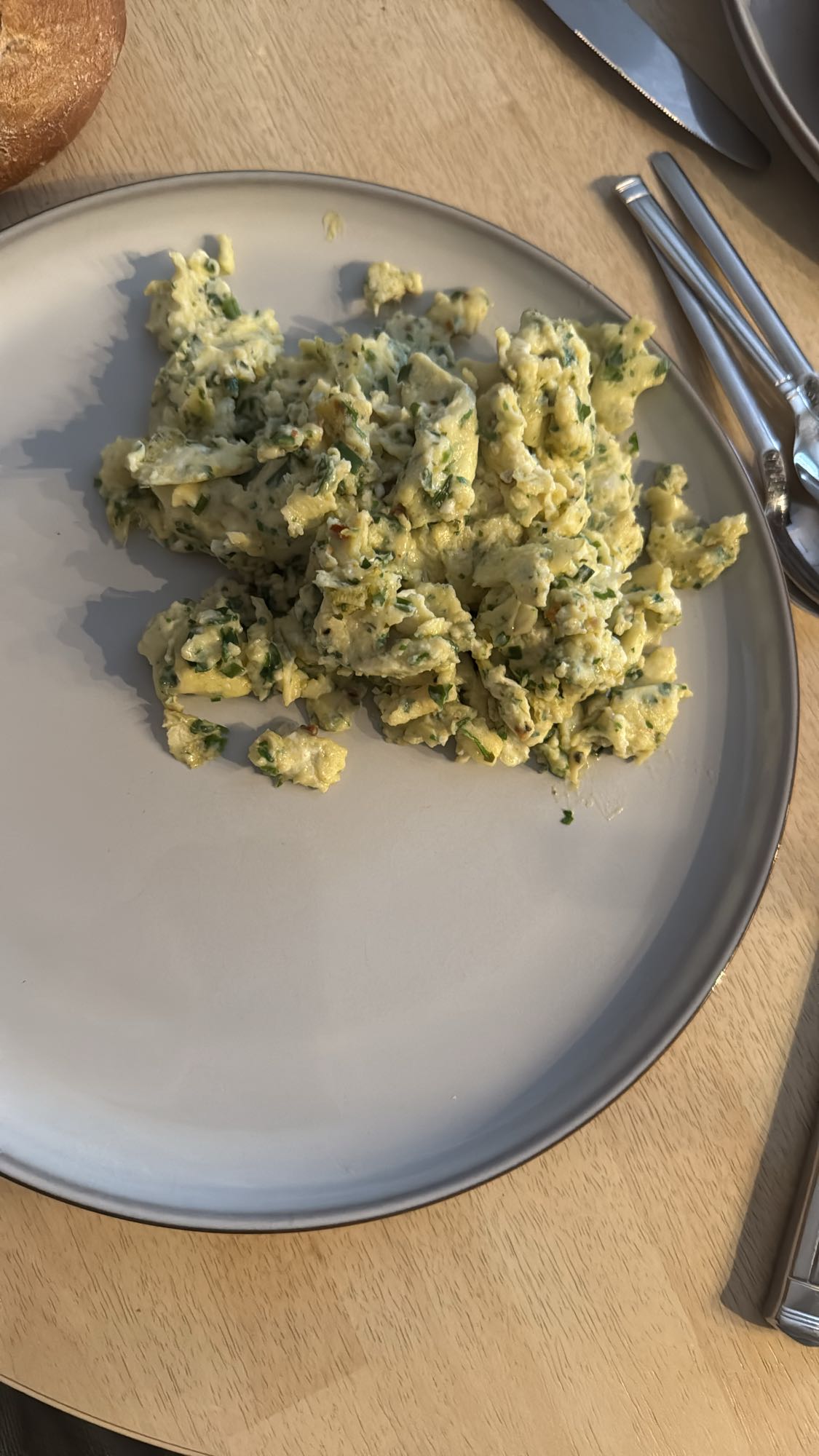 Rührei mit Kräutern