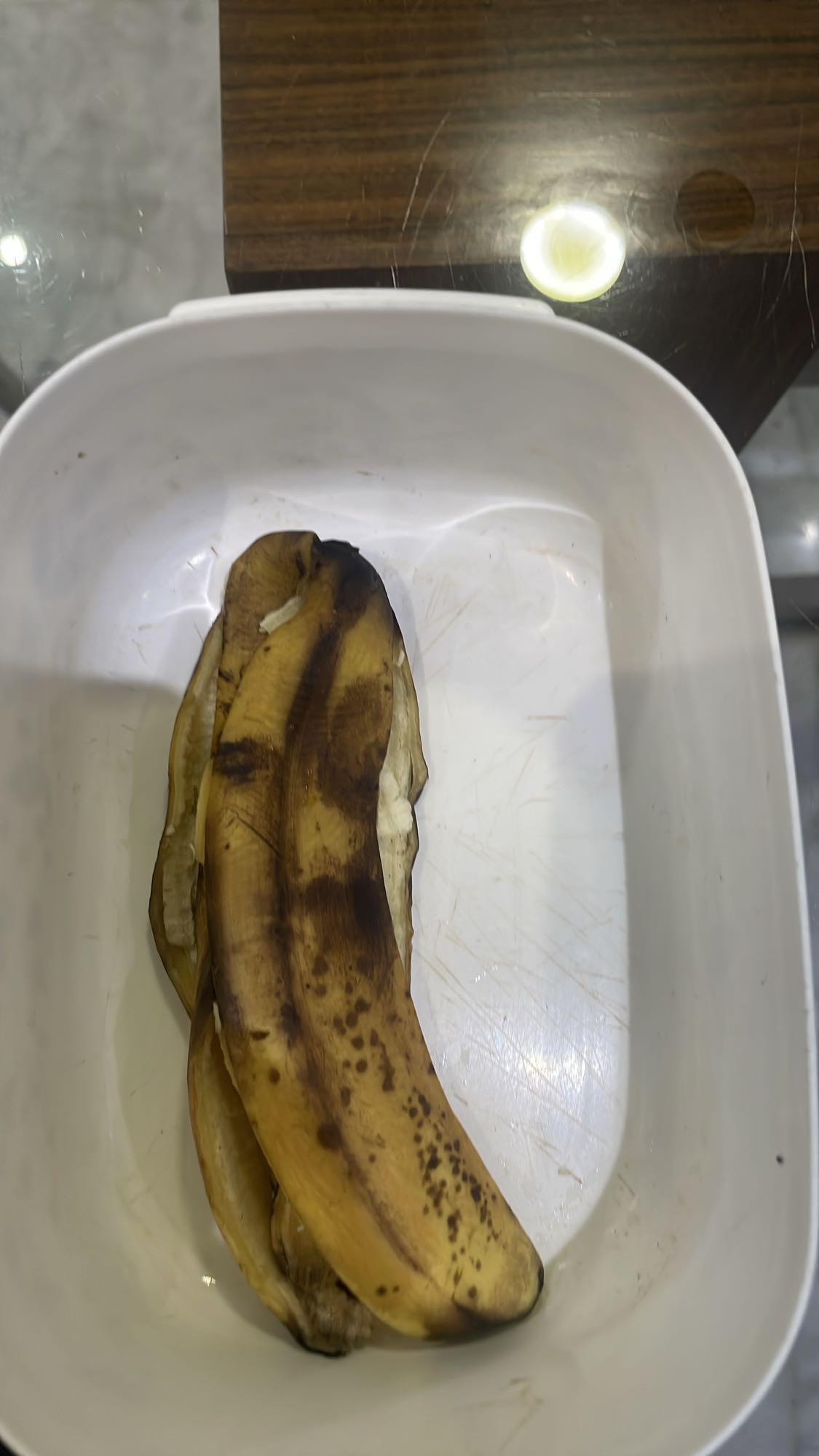 Single ripe banana