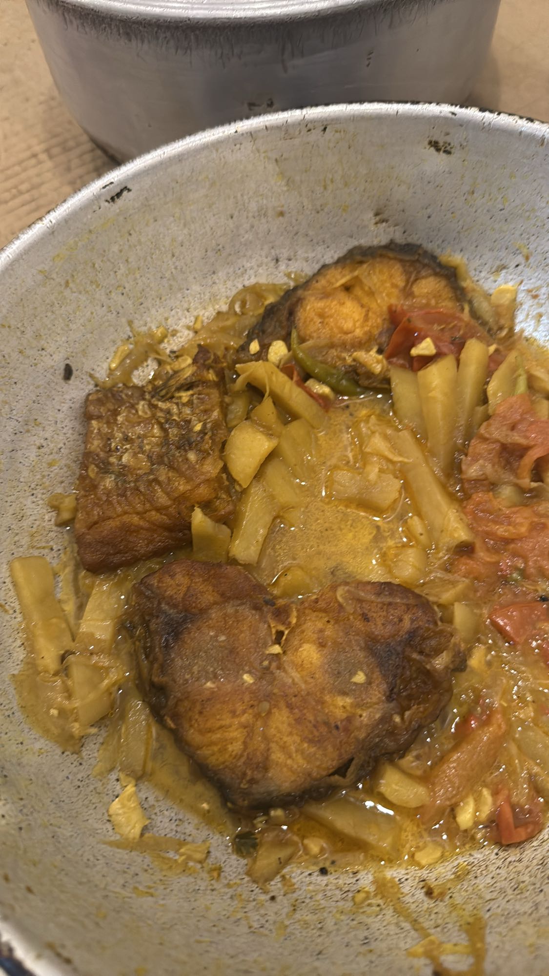 Fried fish with vegetables