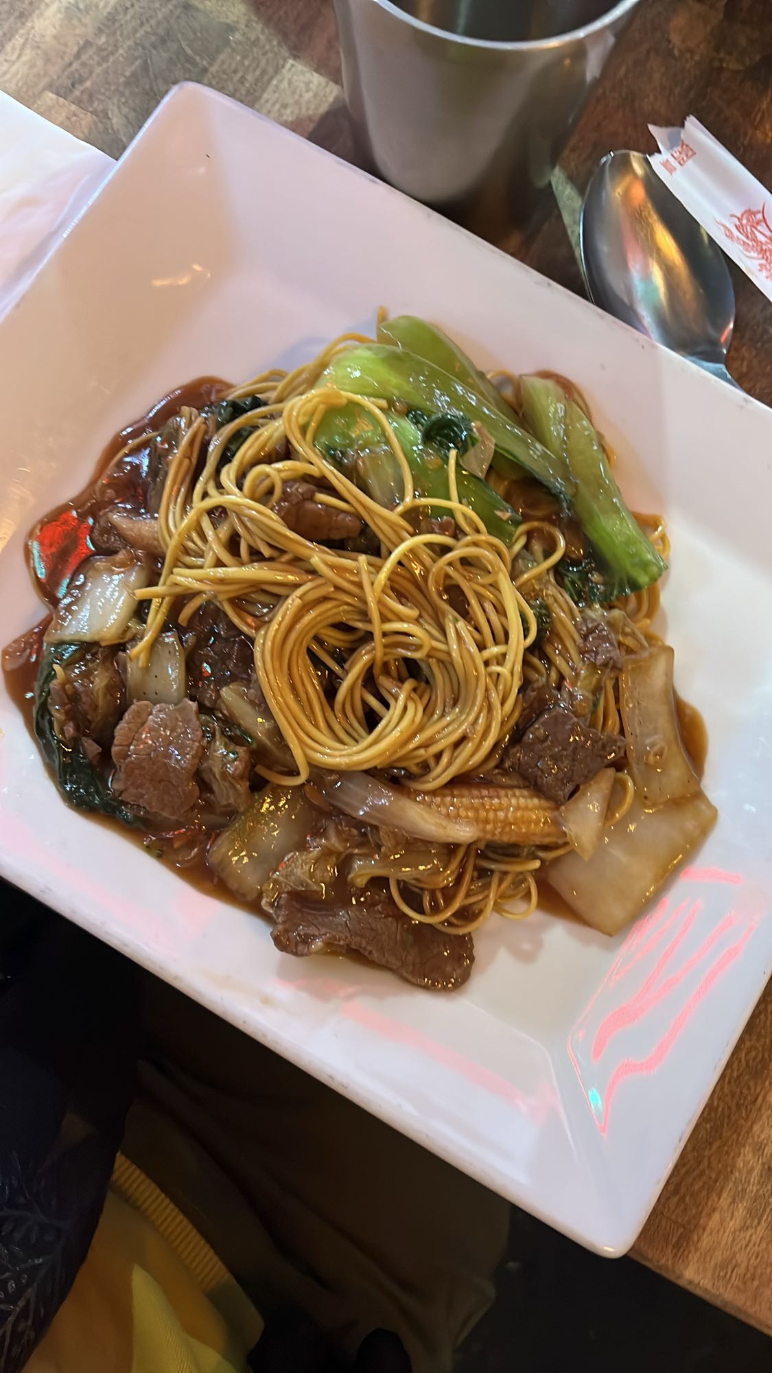 Nouilles au boeuf sautées