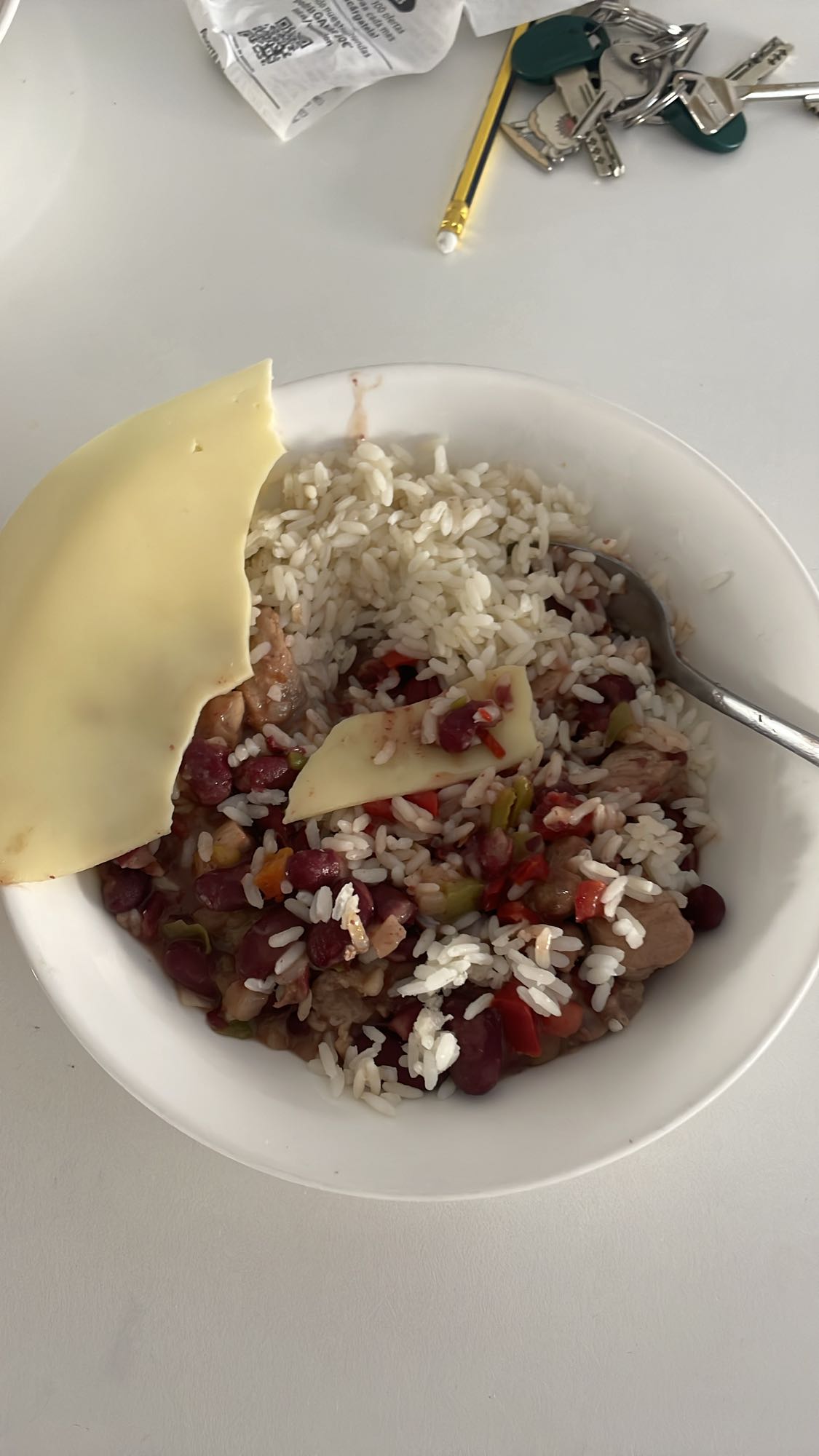 Arroz con frijoles y queso