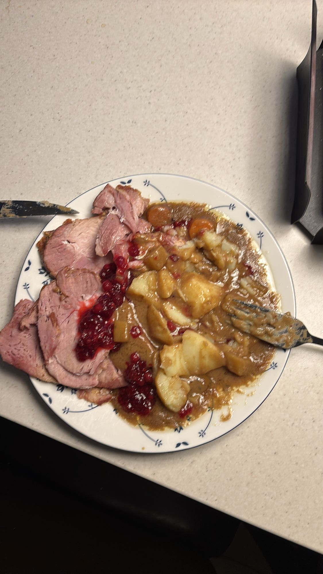 Skinkestek med poteter