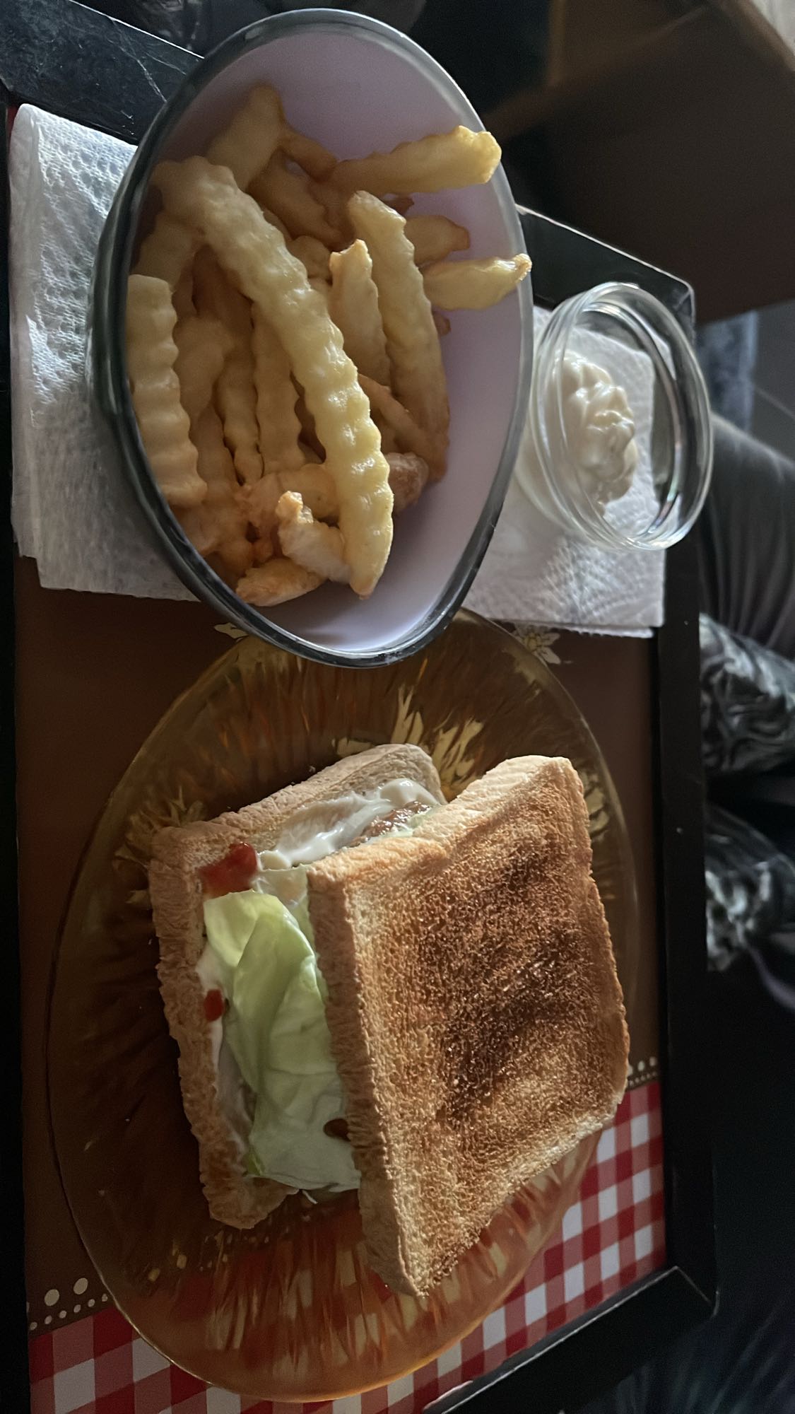 Sandwich mit Pommes